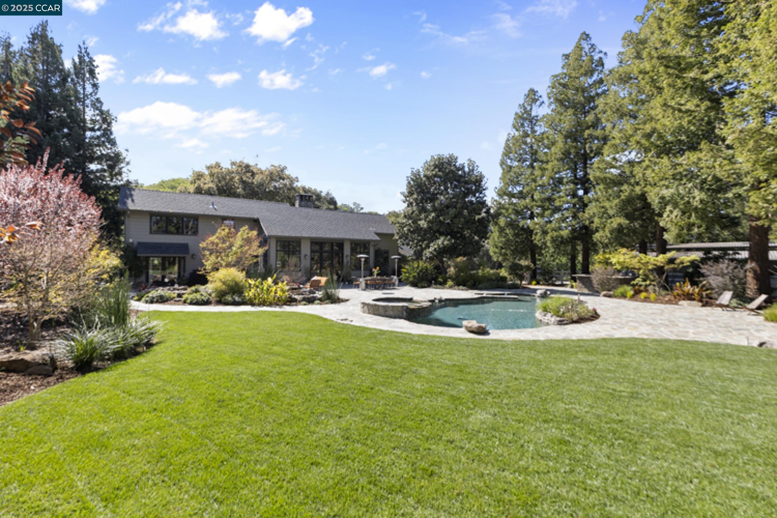 Detail Gallery Image 41 of 60 For 350 Pine Creek Rd, Walnut Creek,  CA 94598 - 4 Beds | 3 Baths