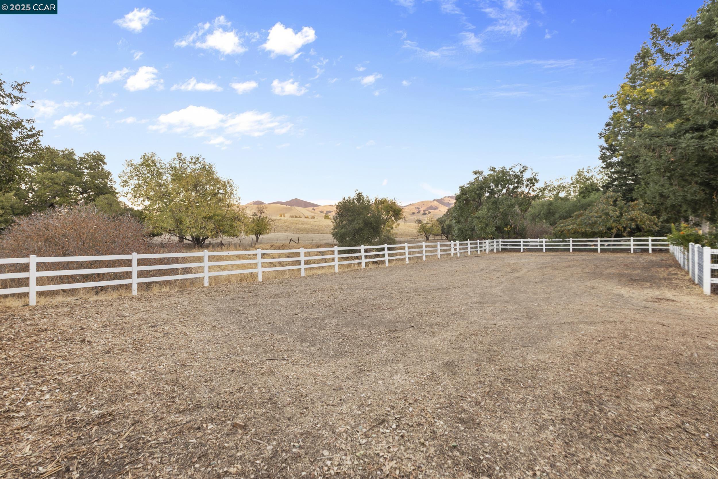 Detail Gallery Image 45 of 60 For 350 Pine Creek Rd, Walnut Creek,  CA 94598 - 4 Beds | 3 Baths