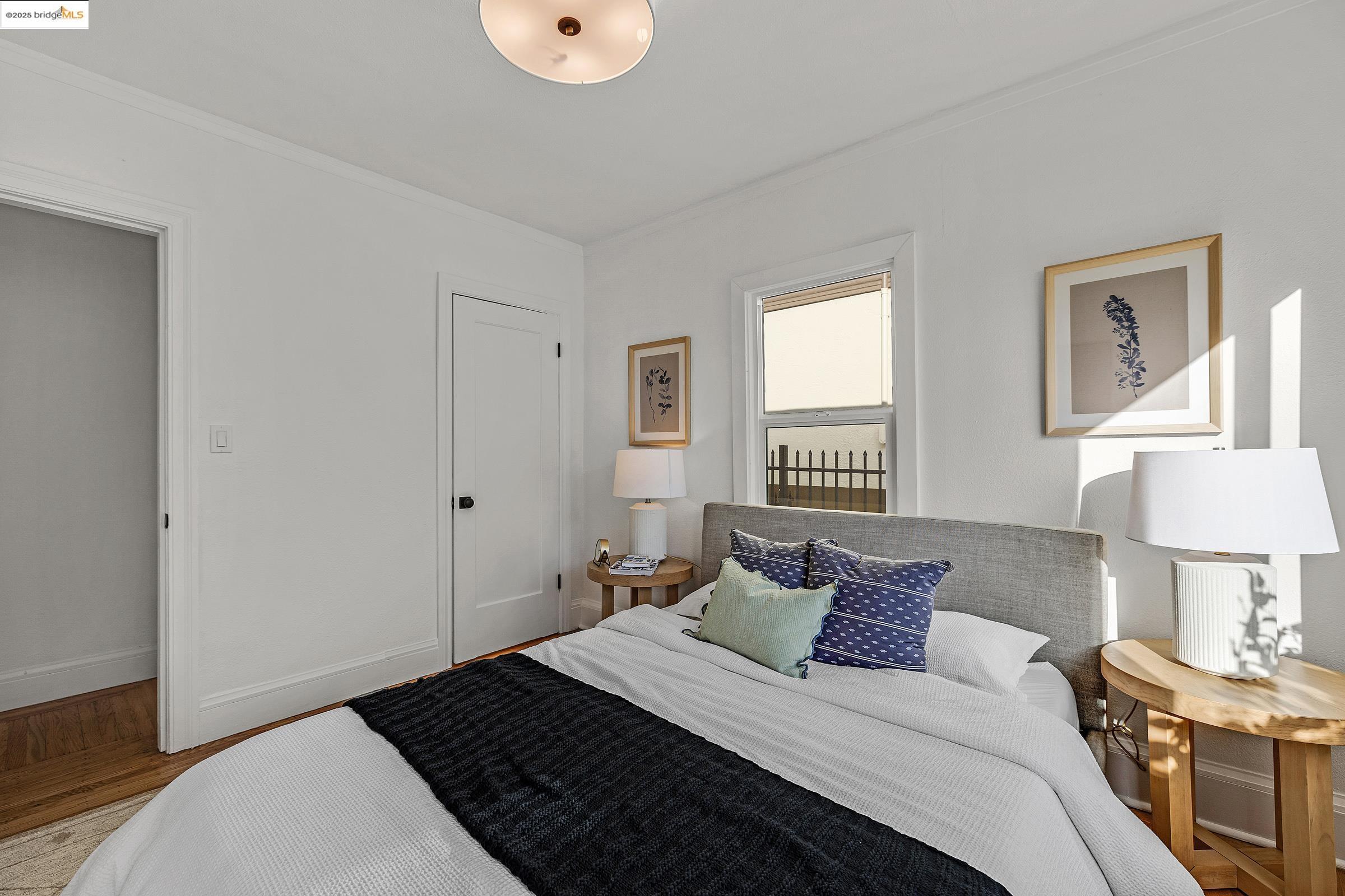 Detail Gallery Image 19 of 59 For 1515 Derby St, Berkeley,  CA 94703 - 4 Beds | 2 Baths