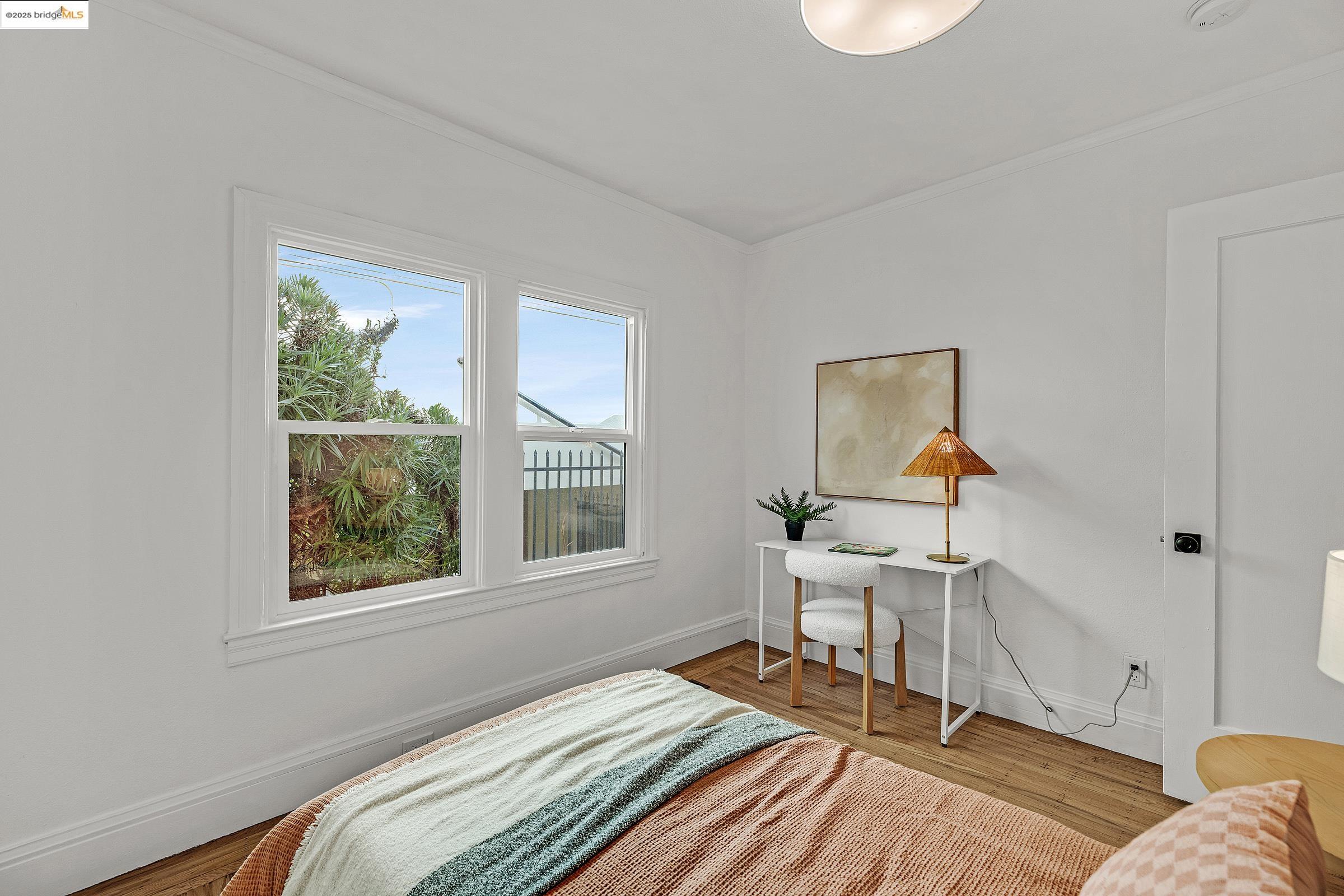 Detail Gallery Image 27 of 59 For 1515 Derby St, Berkeley,  CA 94703 - 4 Beds | 2 Baths