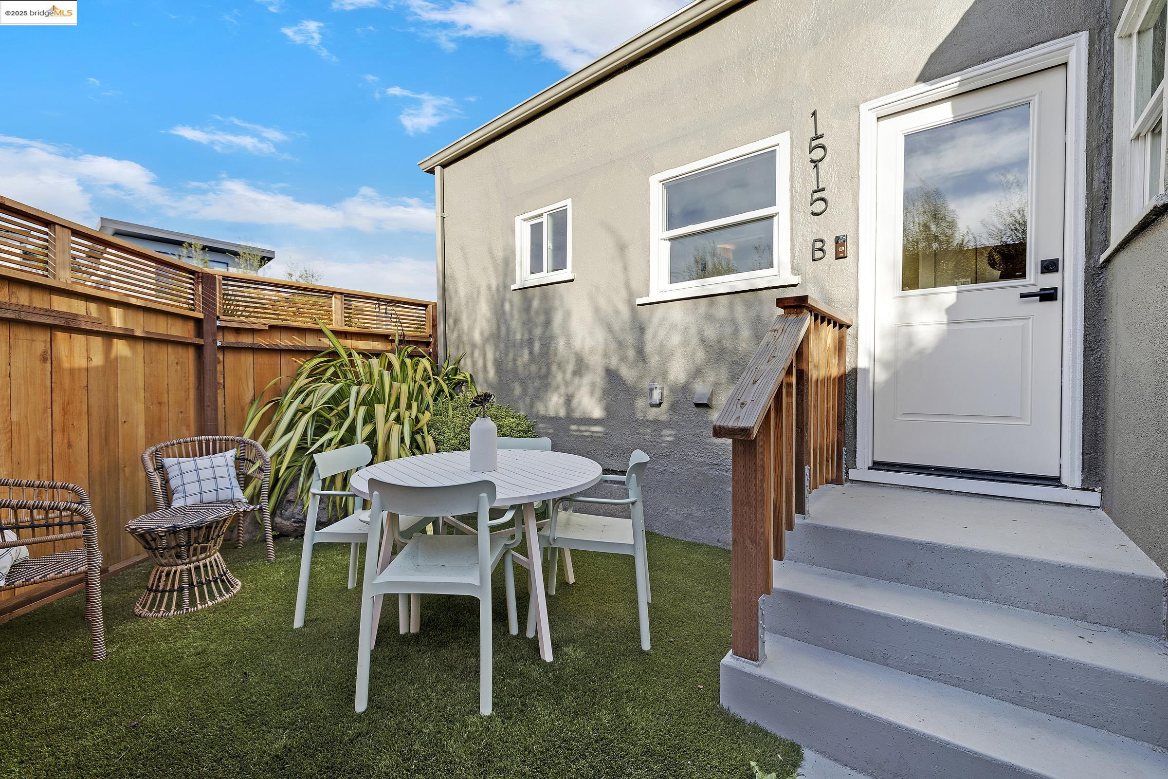 Detail Gallery Image 33 of 59 For 1515 Derby St, Berkeley,  CA 94703 - 4 Beds | 2 Baths