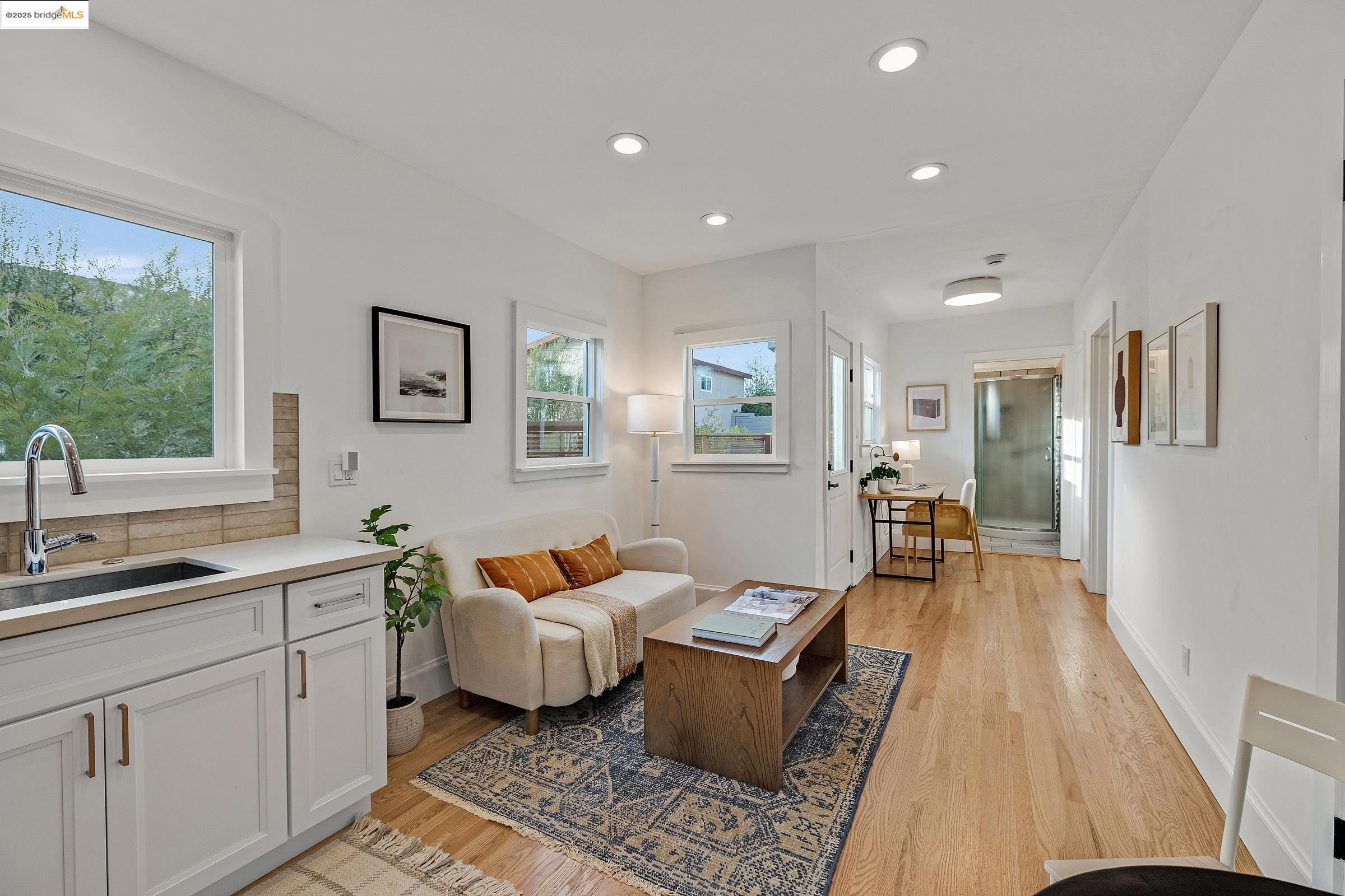 Detail Gallery Image 43 of 59 For 1515 Derby St, Berkeley,  CA 94703 - 4 Beds | 2 Baths