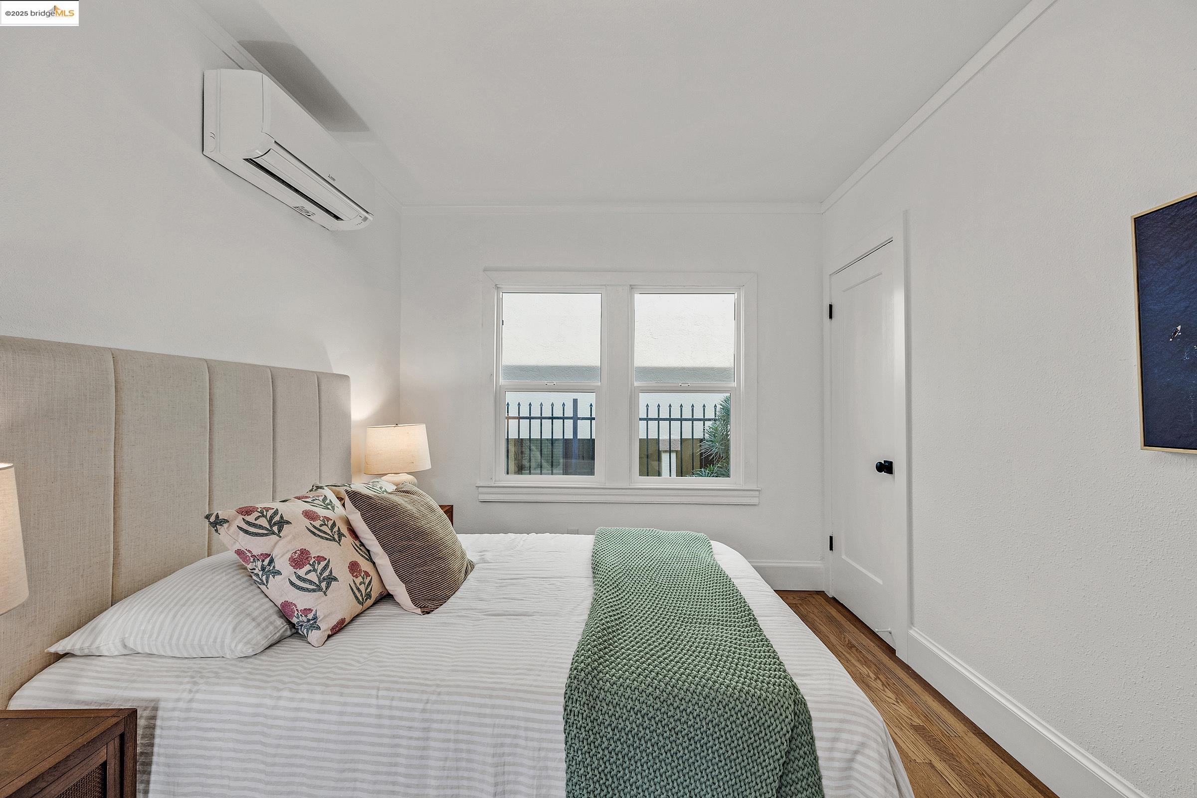 Detail Gallery Image 48 of 60 For 1515 Derby St, Berkeley,  CA 94703 - 4 Beds | 2 Baths