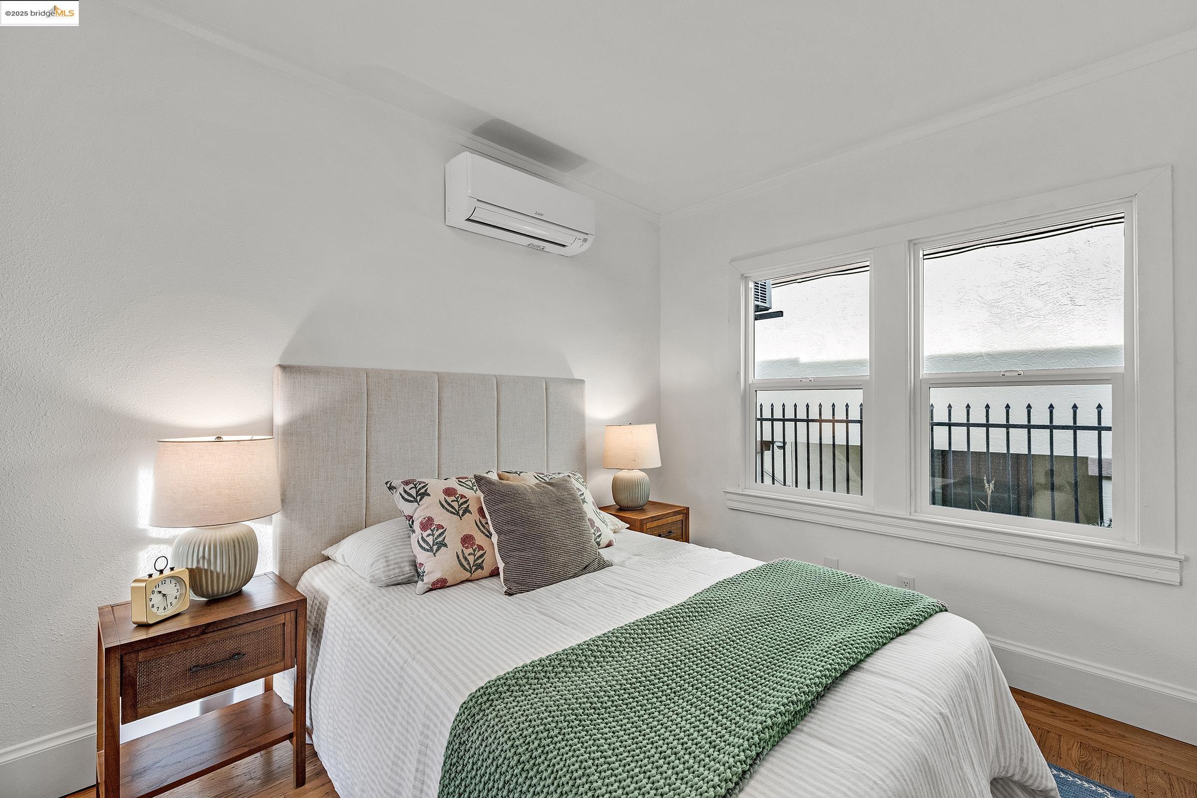 Detail Gallery Image 49 of 60 For 1515 Derby St, Berkeley,  CA 94703 - 4 Beds | 2 Baths