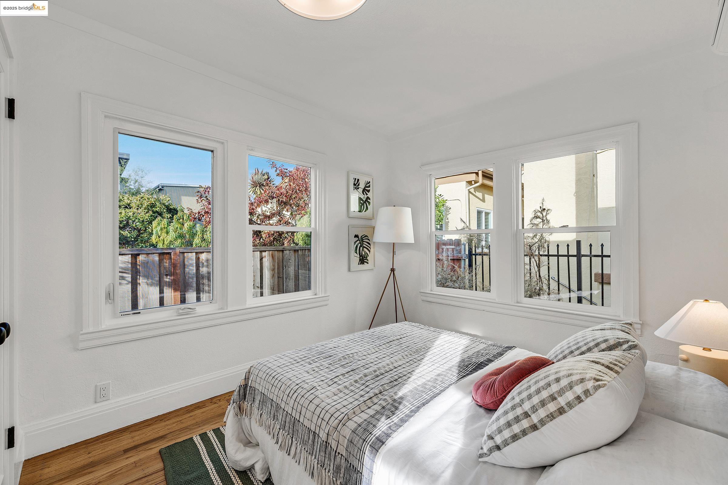 Detail Gallery Image 53 of 60 For 1515 Derby St, Berkeley,  CA 94703 - 4 Beds | 2 Baths