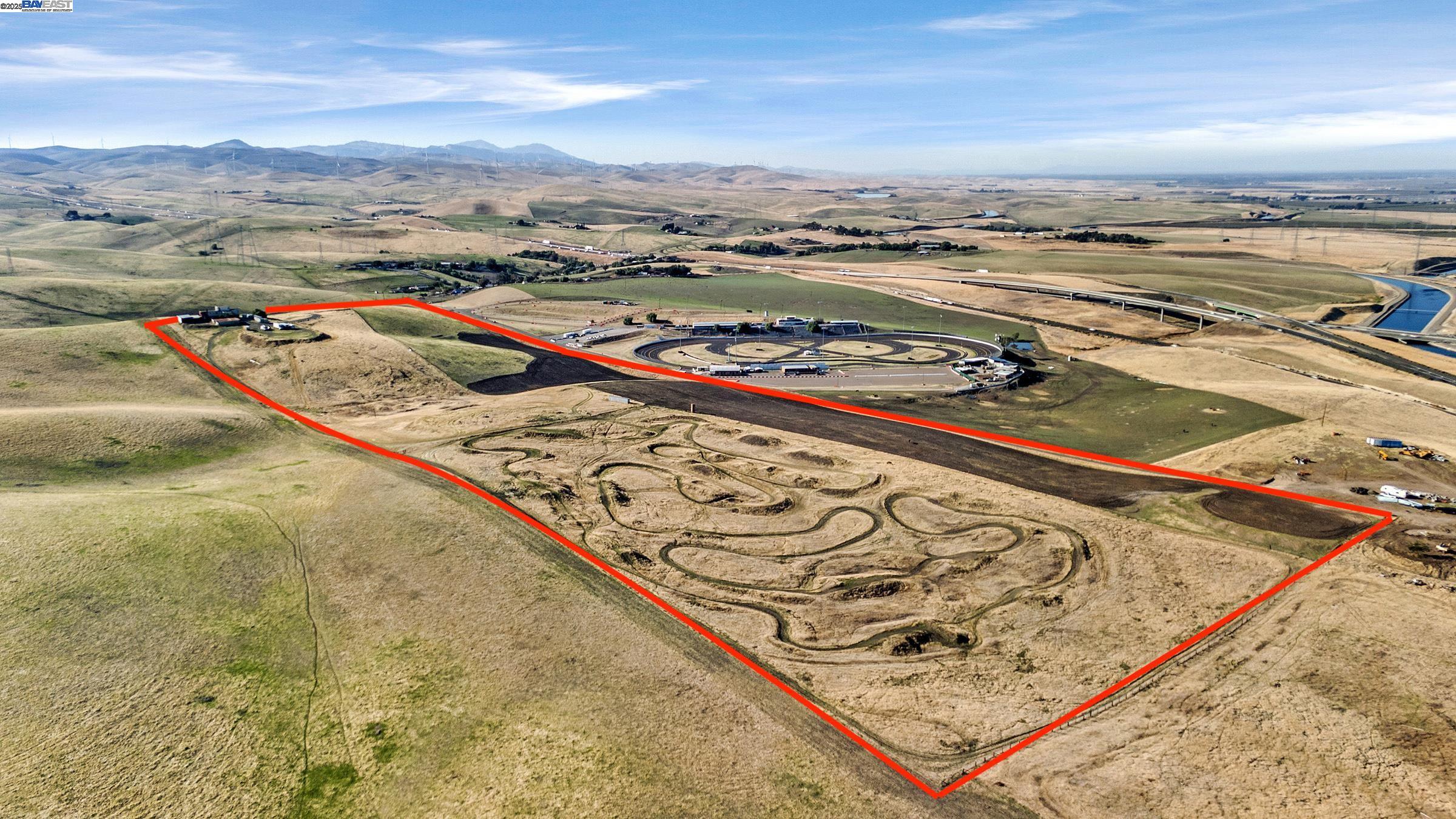 Detail Gallery Image 11 of 51 For 17011 Midway Rd, Tracy,  CA 95377 - 4 Beds | 3 Baths