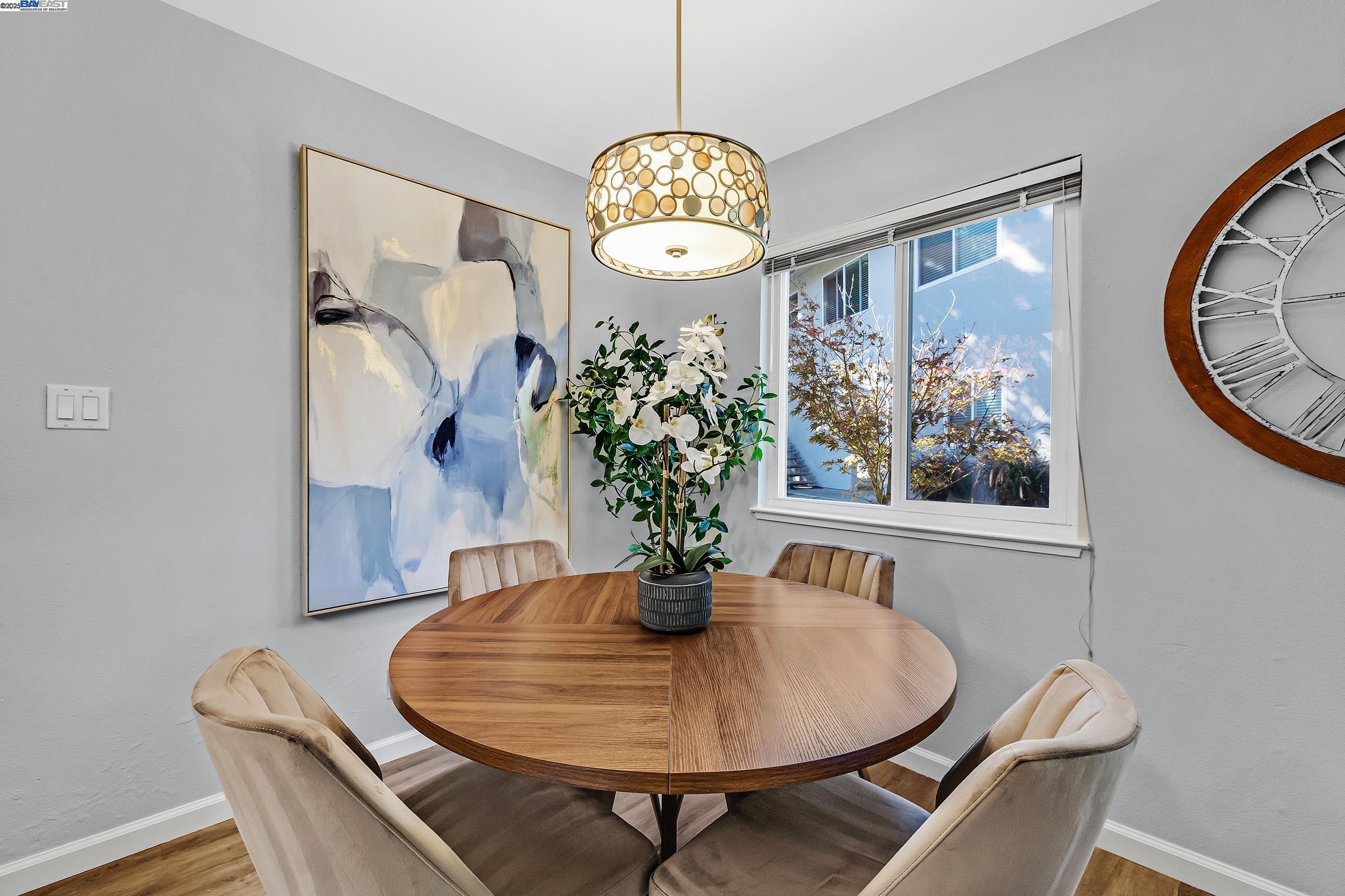 Detail Gallery Image 14 of 34 For 2207 Segundo Ct #2,  Pleasanton,  CA 94588 - 2 Beds | 1 Baths