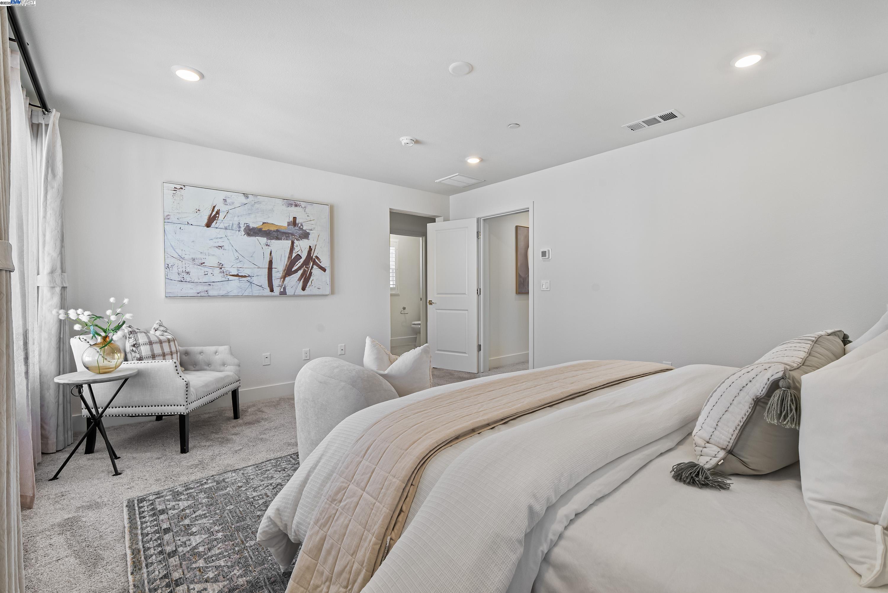 Detail Gallery Image 20 of 58 For 9174 Enterprise Dr, Newark,  CA 94560 - 3 Beds | 3/1 Baths