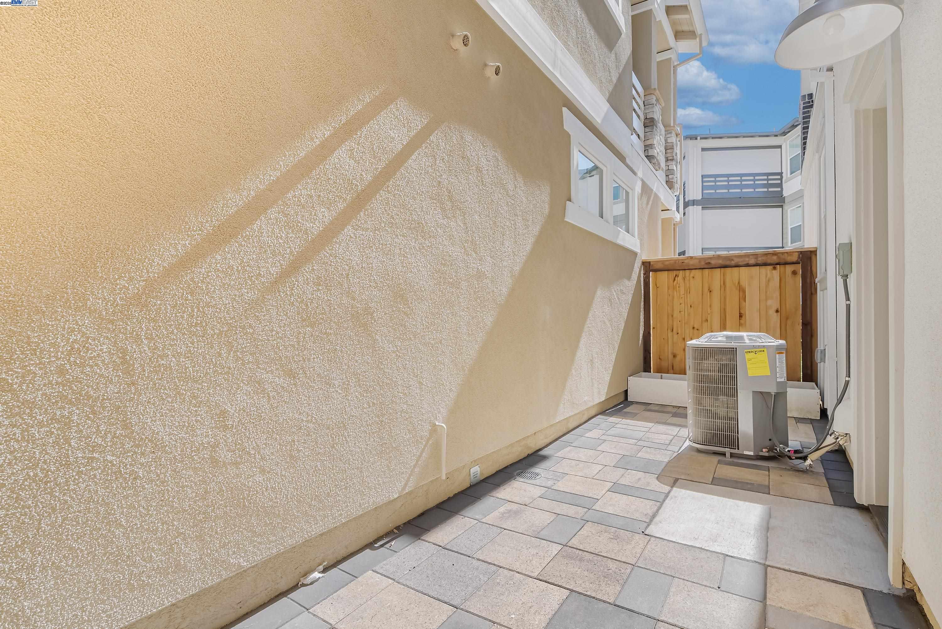 Detail Gallery Image 37 of 58 For 9174 Enterprise Dr, Newark,  CA 94560 - 3 Beds | 3/1 Baths