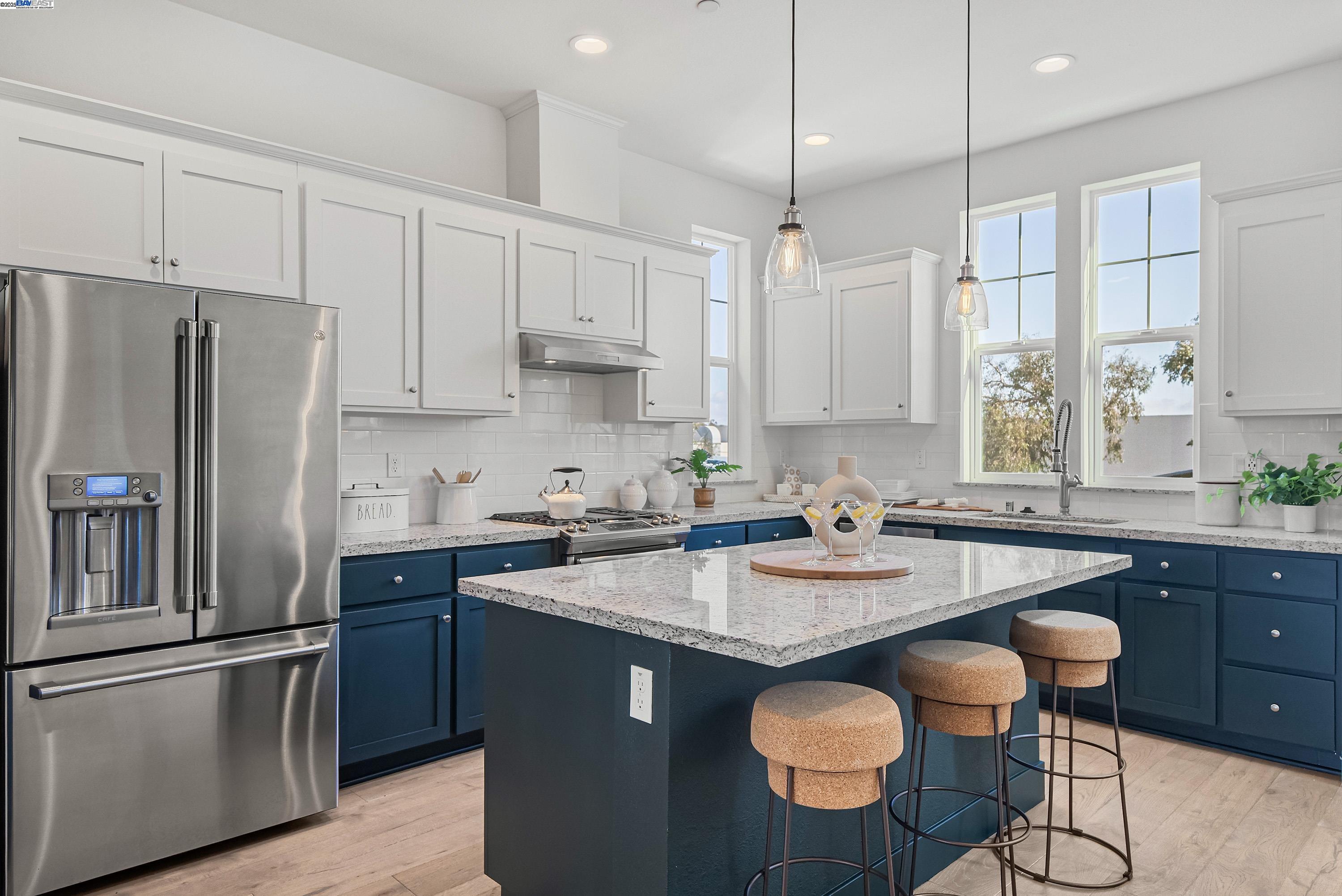 Detail Gallery Image 14 of 51 For 37721 Bay Crest Rd, Newark,  CA 94560 - 4 Beds | 3/1 Baths