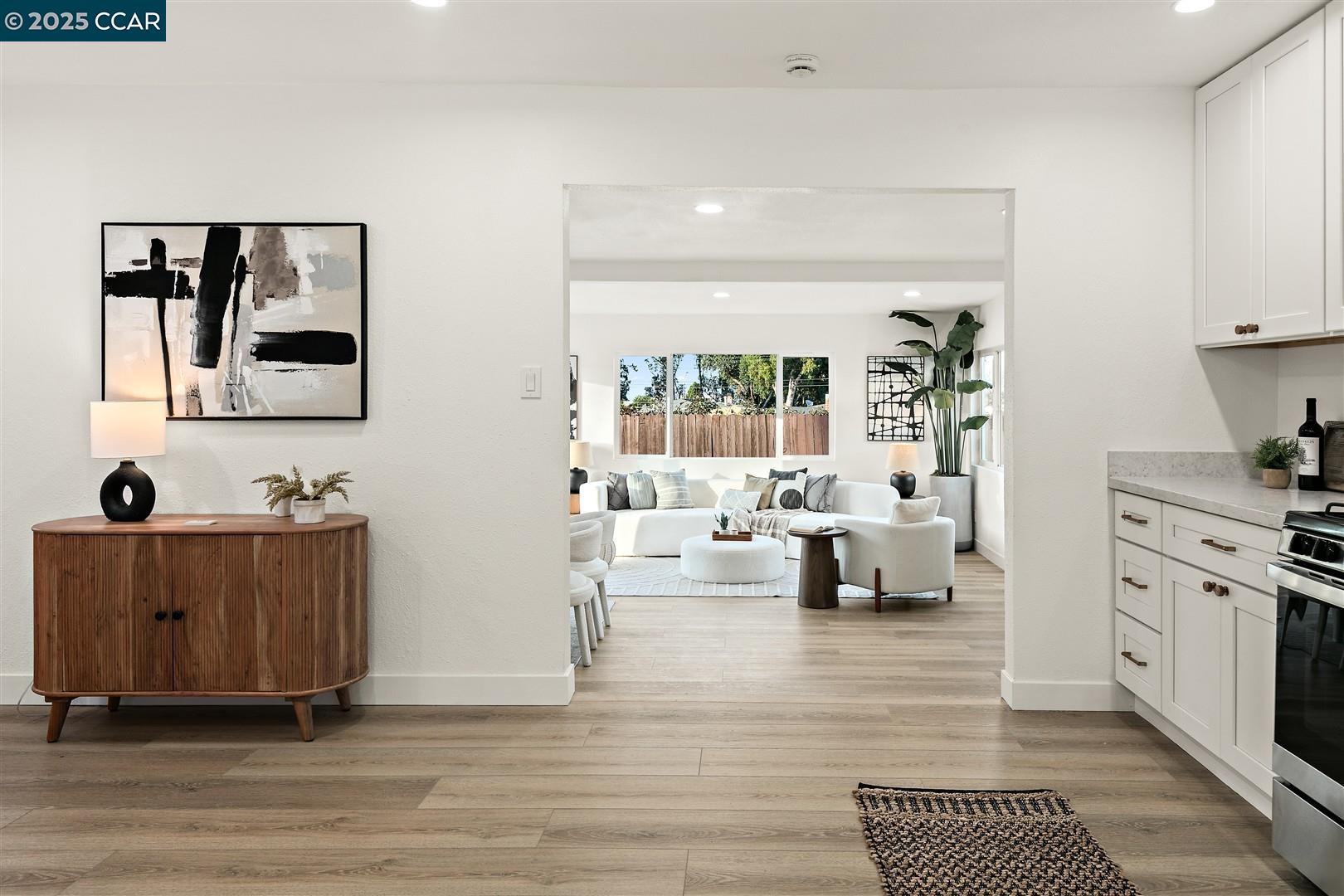 Detail Gallery Image 14 of 38 For 2981 Gilma Dr, Richmond,  CA 94806 - 3 Beds | 2 Baths