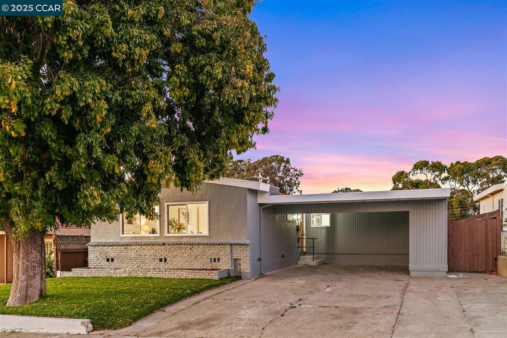 Detail Gallery Image 34 of 38 For 2981 Gilma Dr, Richmond,  CA 94806 - 3 Beds | 2 Baths