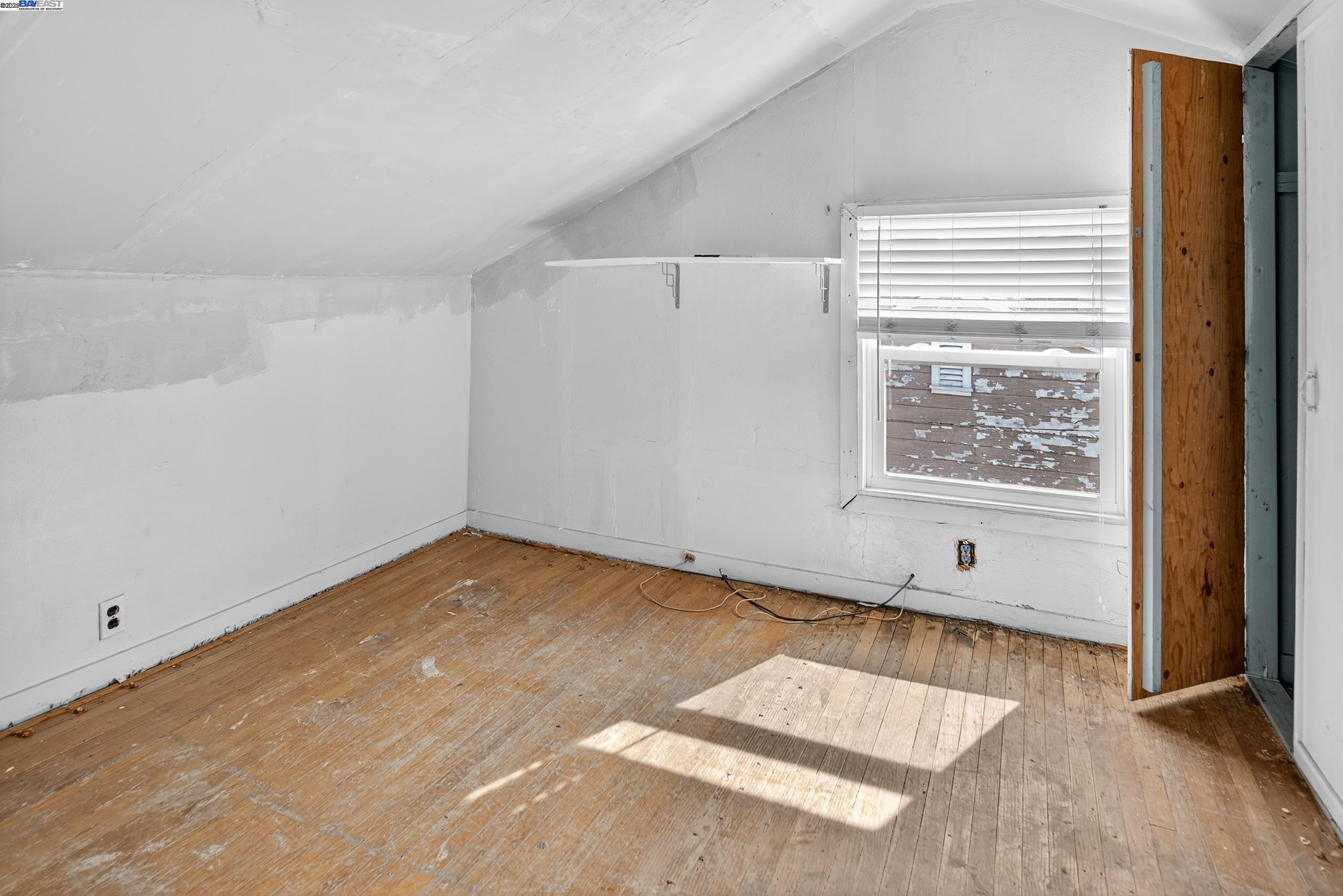 Detail Gallery Image 16 of 19 For 7412 Weld St, Oakland,  CA 94621 - 2 Beds | 1 Baths