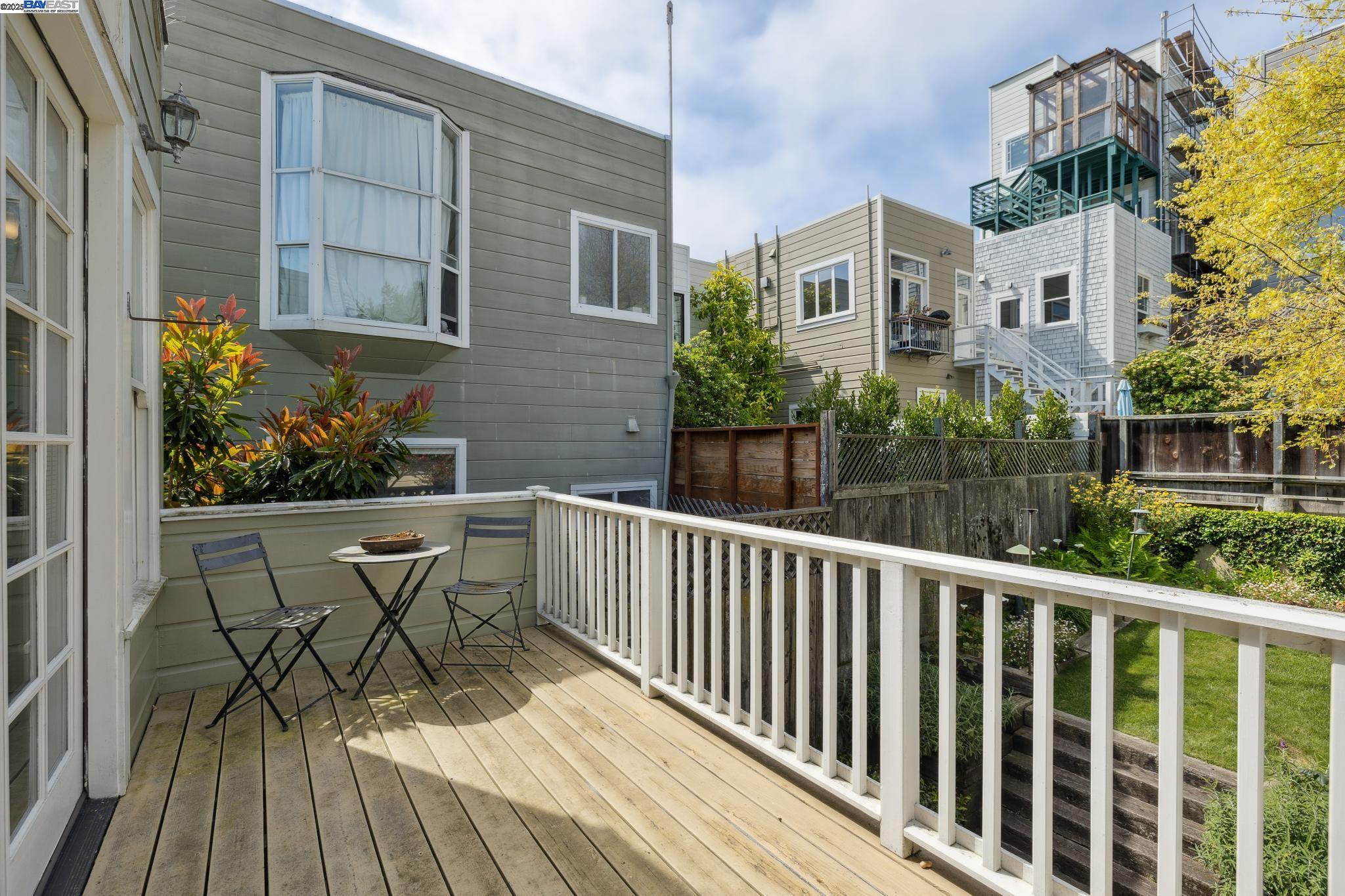 Detail Gallery Image 35 of 44 For 2070 Bush St, San Francisco,  CA 94115 - 3 Beds | 2/1 Baths