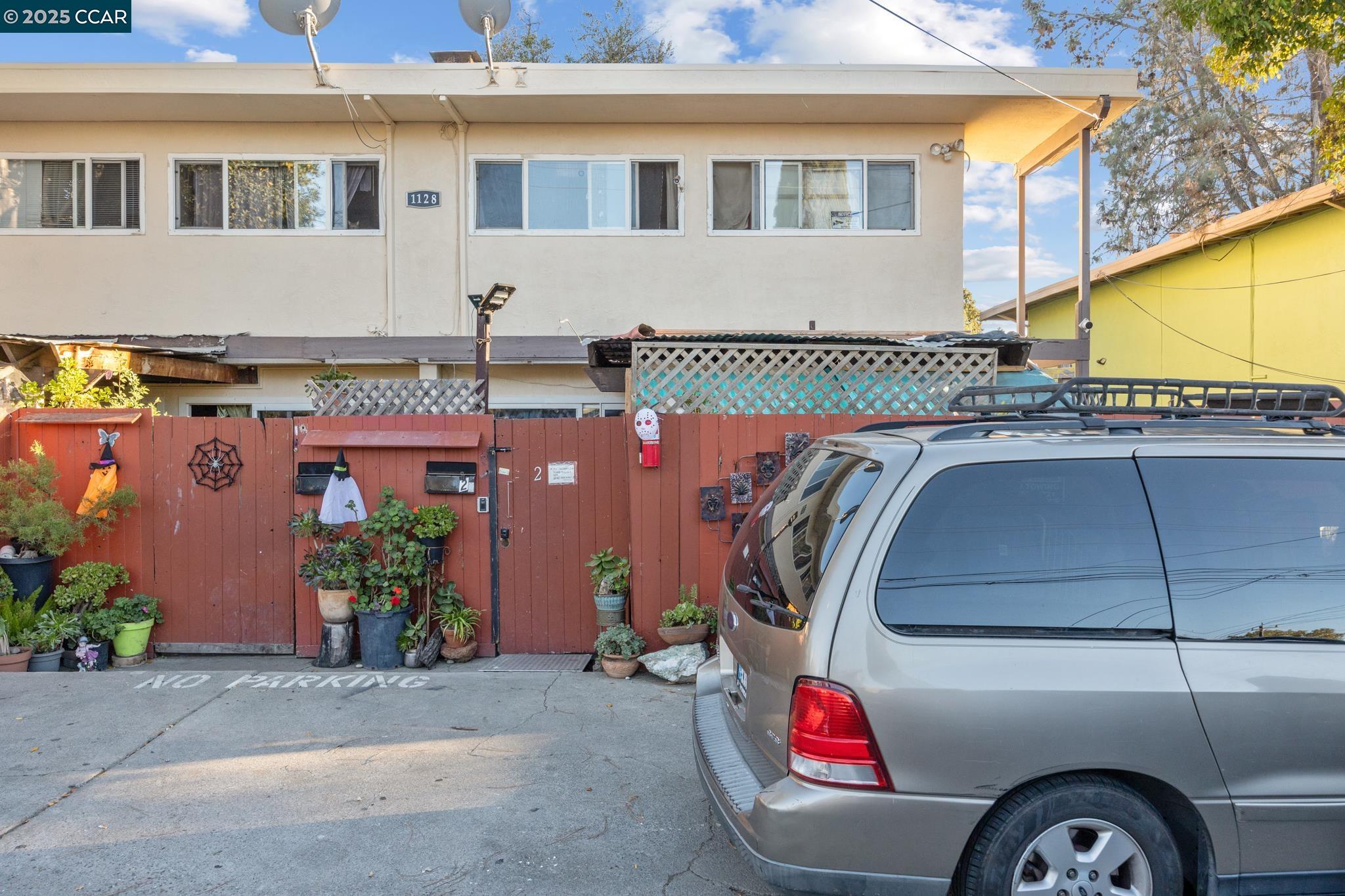 Detail Gallery Image 2 of 24 For 1128 Marilyn, Concord,  CA 94518 - – Beds | – Baths