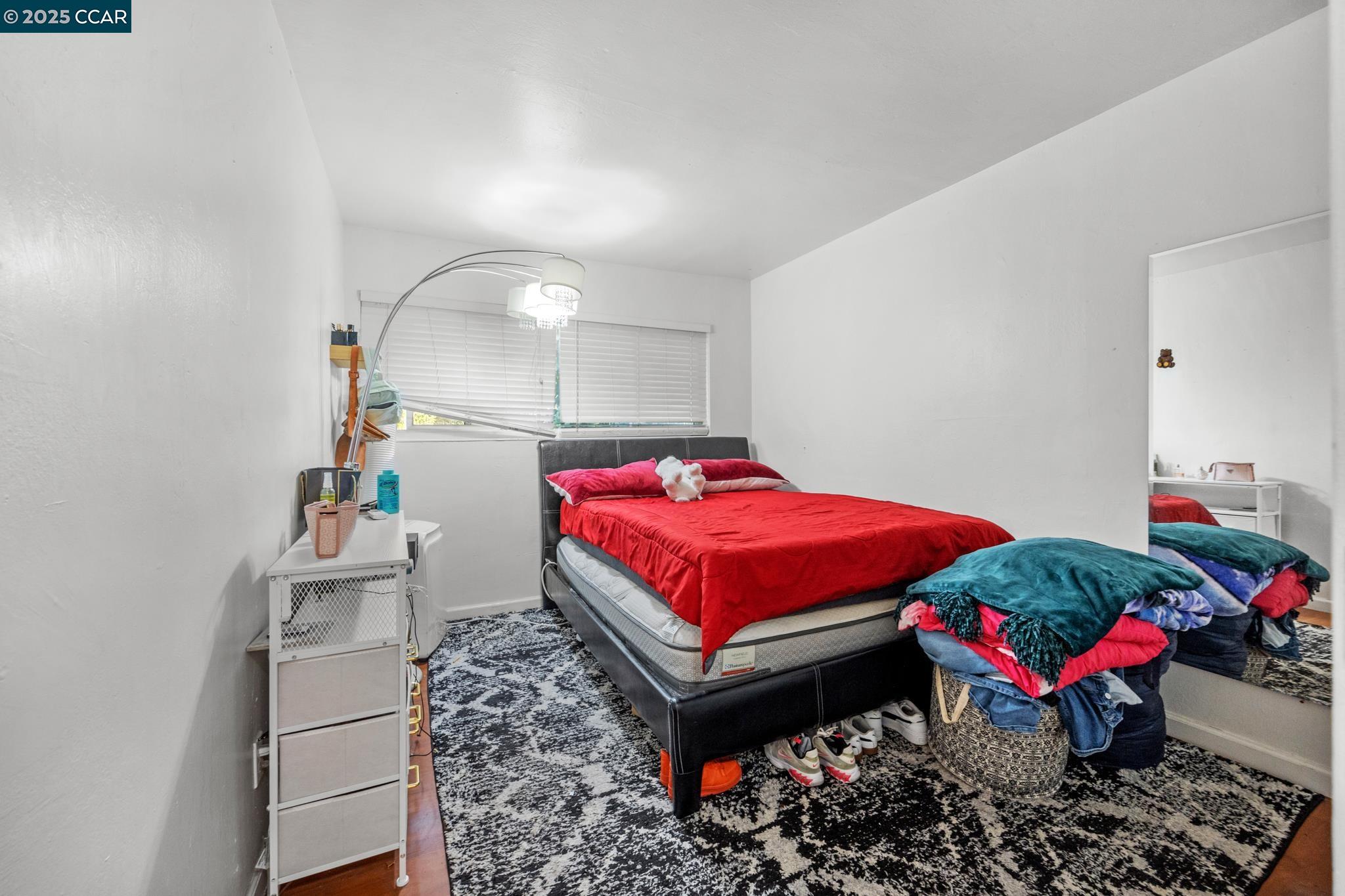 Detail Gallery Image 12 of 24 For 1128 Marilyn, Concord,  CA 94518 - – Beds | – Baths