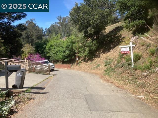 Detail Gallery Image 10 of 11 For 0000 Woodrow Drive, Oakland,  CA 94611 - – Beds | – Baths