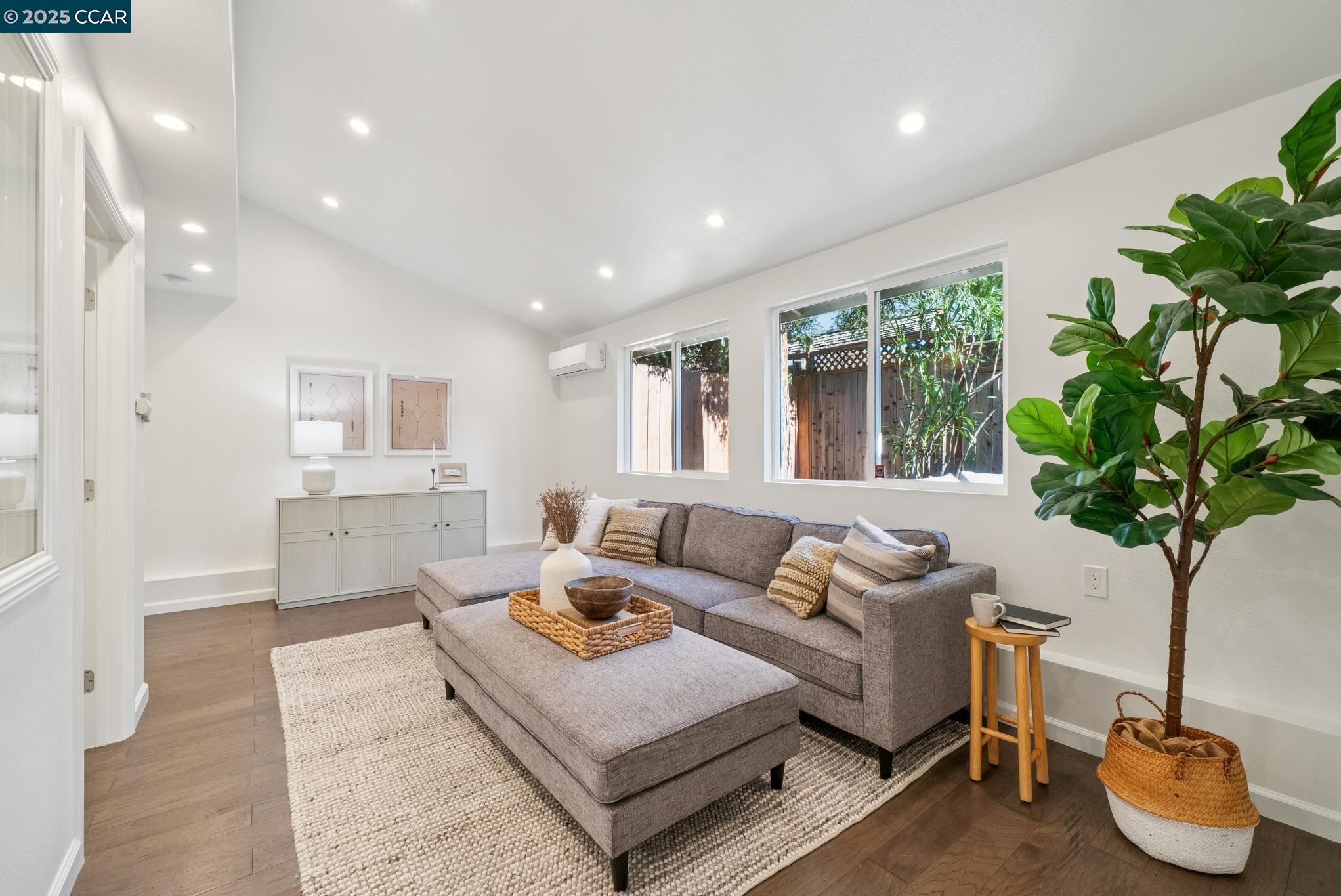 Detail Gallery Image 36 of 45 For 3616 Wisconsin St, Oakland,  CA 94619 - 2 Beds | 1 Baths