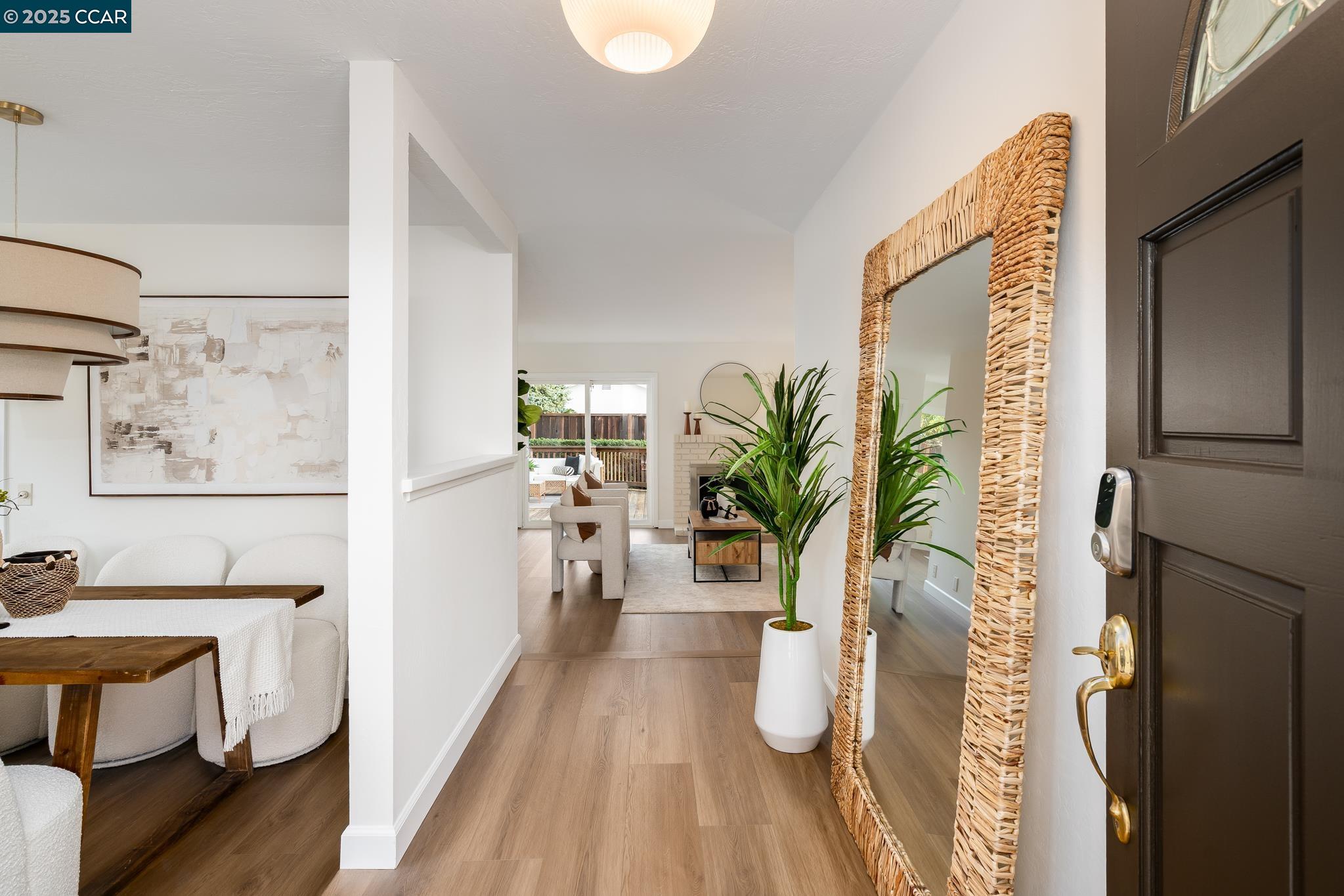 Detail Gallery Image 2 of 29 For 3376 Camarones Pl, San Ramon,  CA 94583 - 3 Beds | 2 Baths