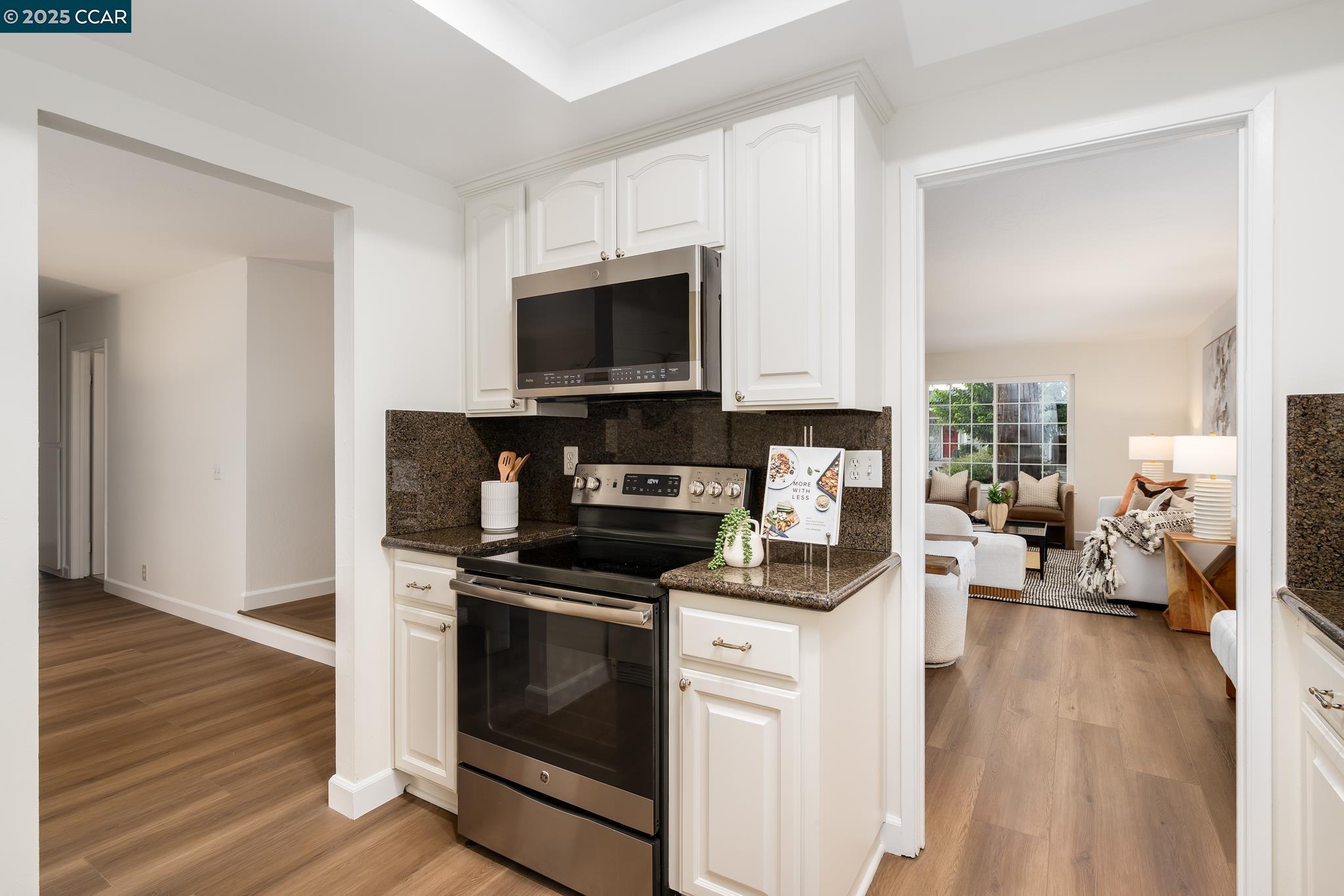 Detail Gallery Image 10 of 29 For 3376 Camarones Pl, San Ramon,  CA 94583 - 3 Beds | 2 Baths