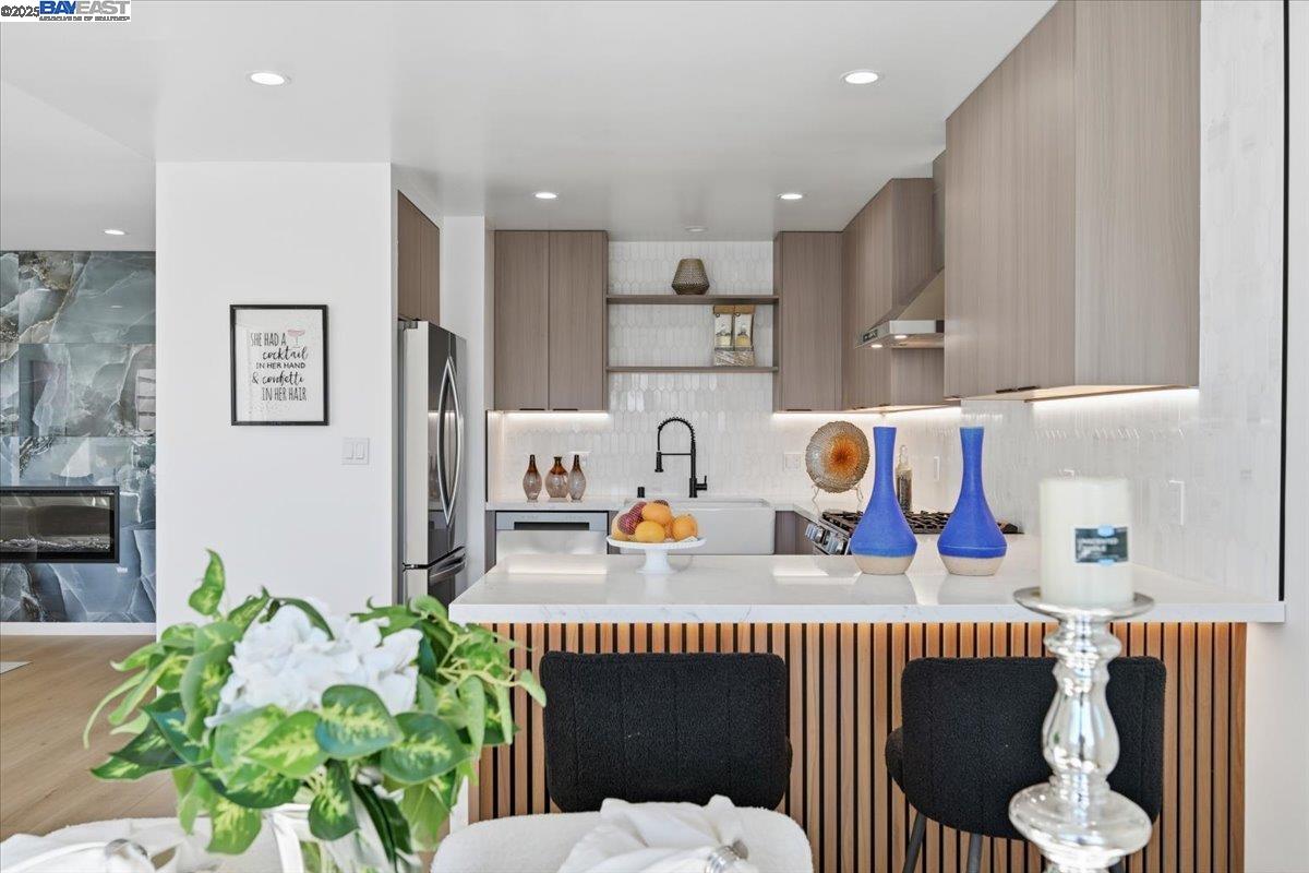 Detail Gallery Image 22 of 60 For 274 Montana St, San Francisco,  CA 94112 - 4 Beds | 4 Baths