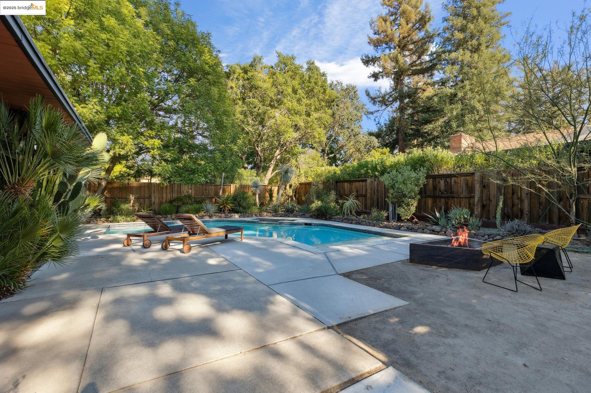 Detail Gallery Image 21 of 58 For 232 Clyde Dr, Walnut Creek,  CA 94598 - 4 Beds | 2 Baths