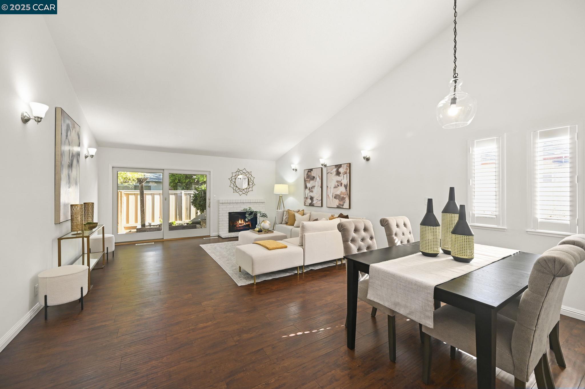 Detail Gallery Image 5 of 39 For 628 Savoy Ct, Walnut Creek,  CA 94598 - 2 Beds | 2 Baths