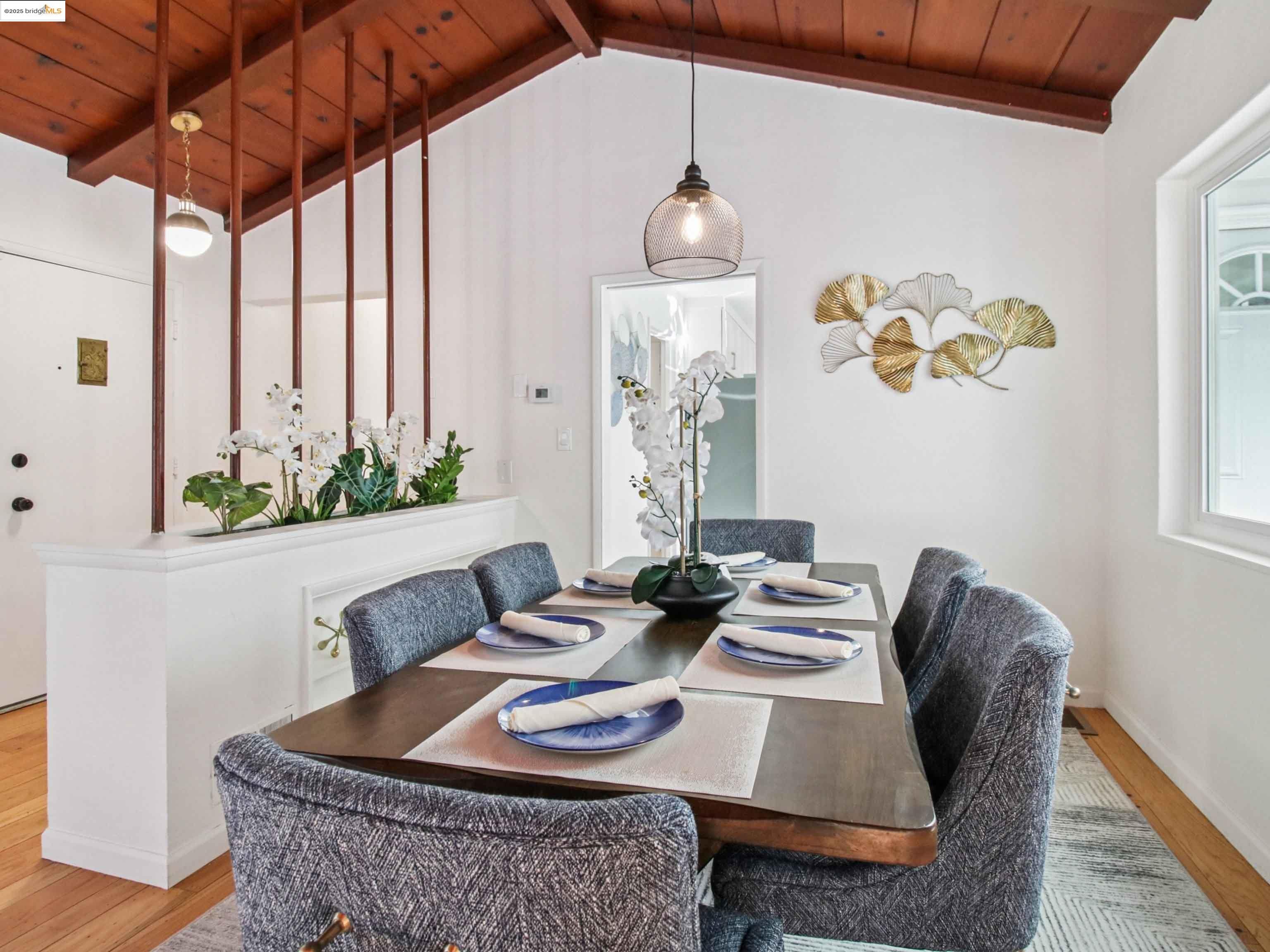 Detail Gallery Image 9 of 35 For 3432 Pierson St, Oakland,  CA 94619 - 4 Beds | 2 Baths