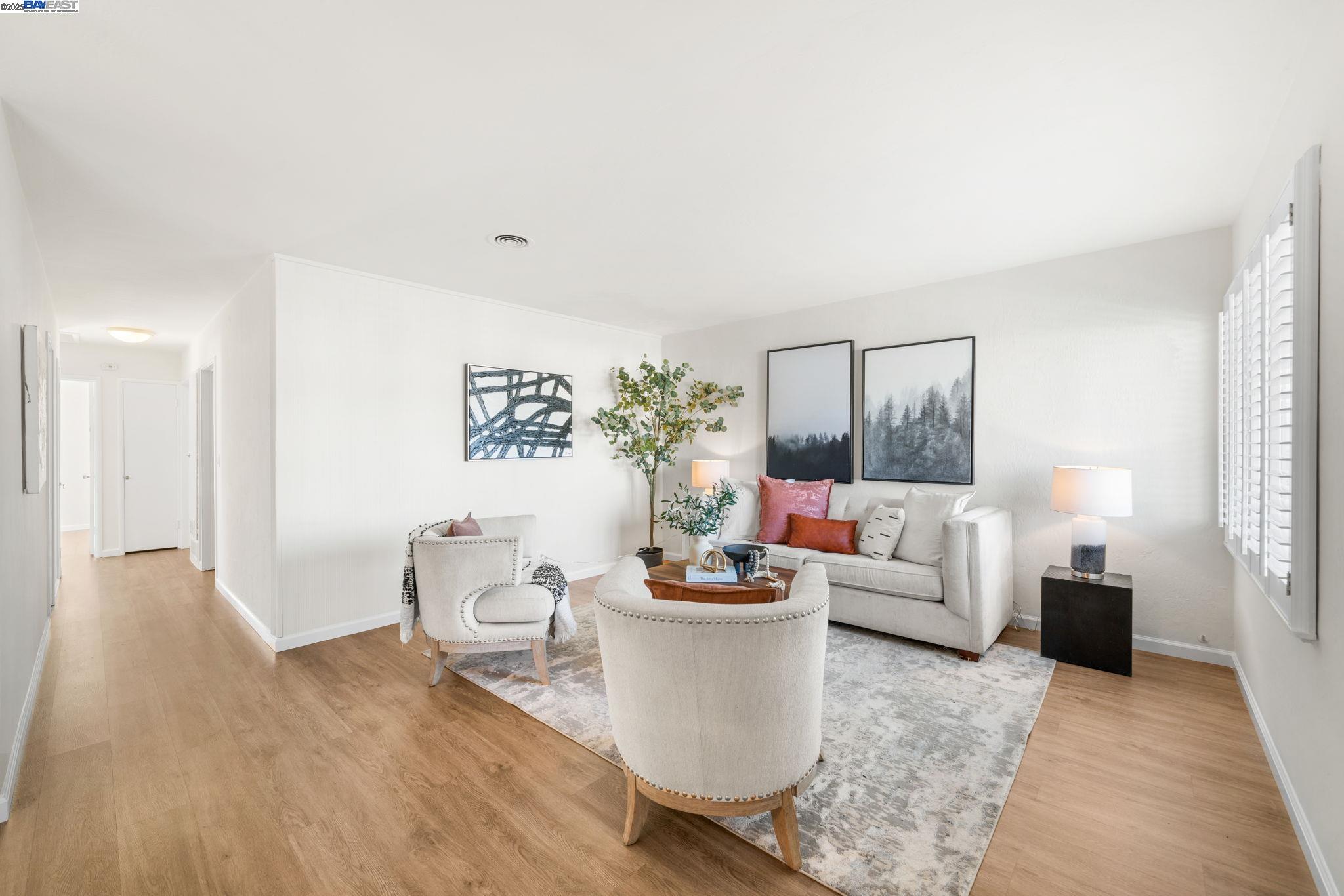 Detail Gallery Image 3 of 25 For 1266 via El Monte, San Lorenzo,  CA 94580 - 3 Beds | 1 Baths