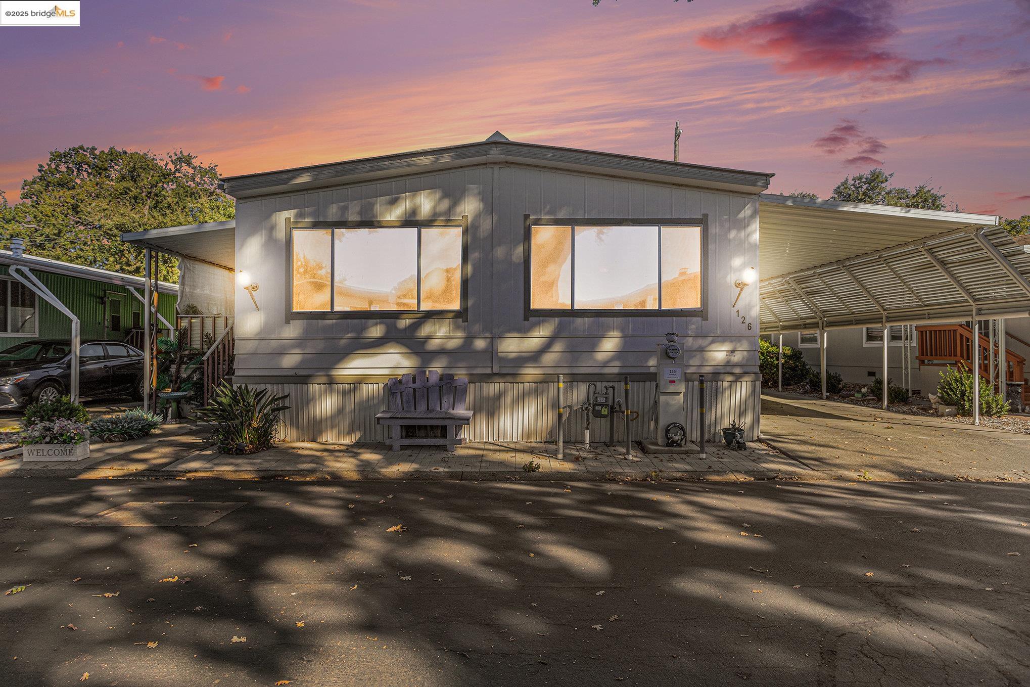 Detail Gallery Image 2 of 31 For 1597 Alamo Drive #126,  Vacaville,  CA 95687 - 2 Beds | 2 Baths