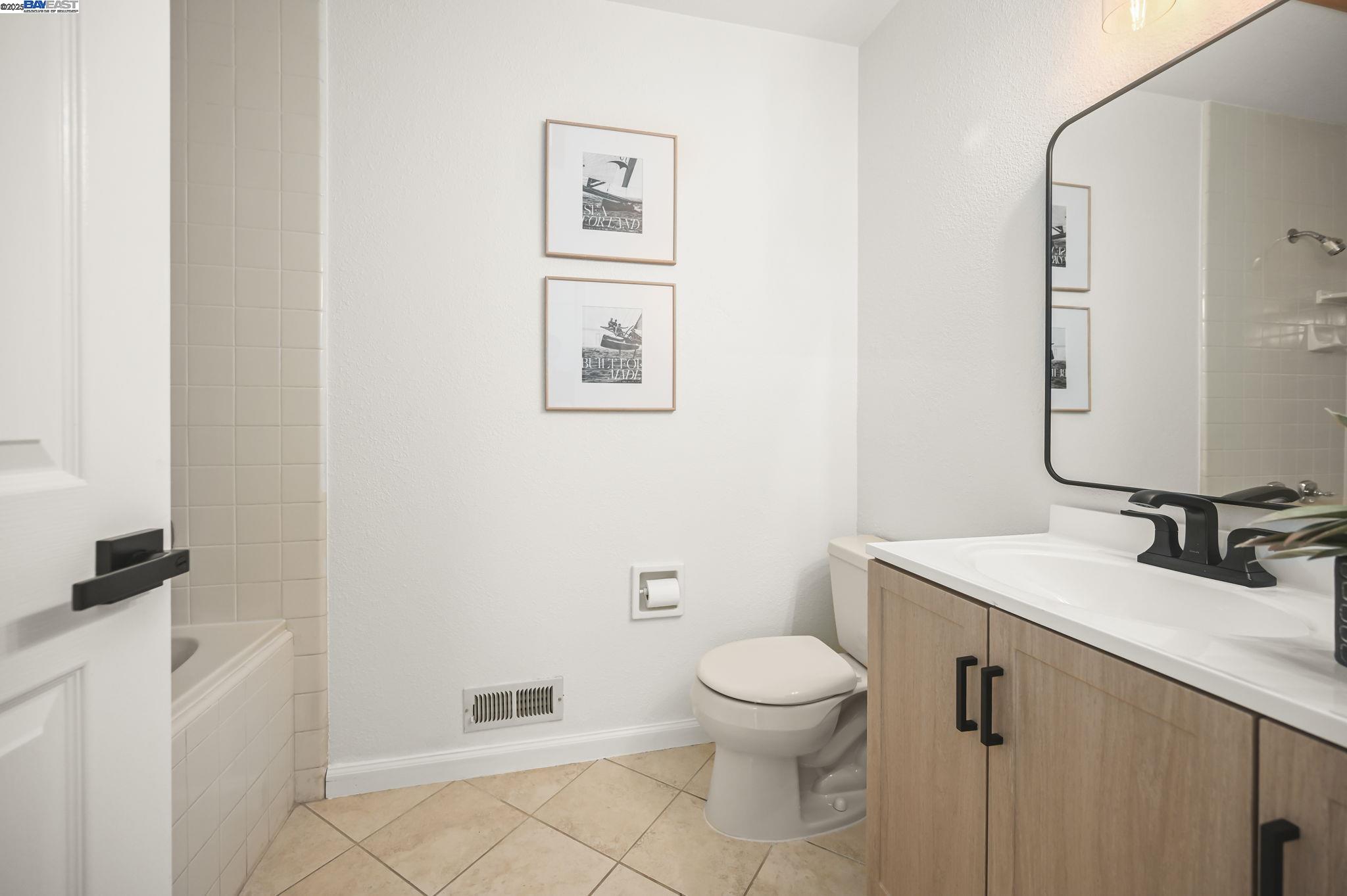 Detail Gallery Image 18 of 34 For 1732 Elmhurst Lane, Concord,  CA 94521 - 4 Beds | 2 Baths