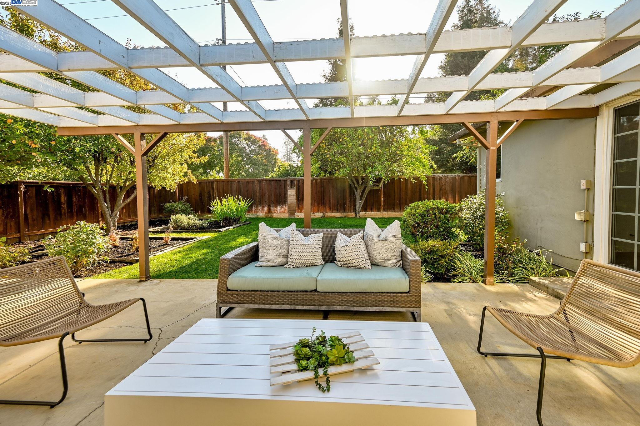 Detail Gallery Image 24 of 34 For 1732 Elmhurst Lane, Concord,  CA 94521 - 4 Beds | 2 Baths