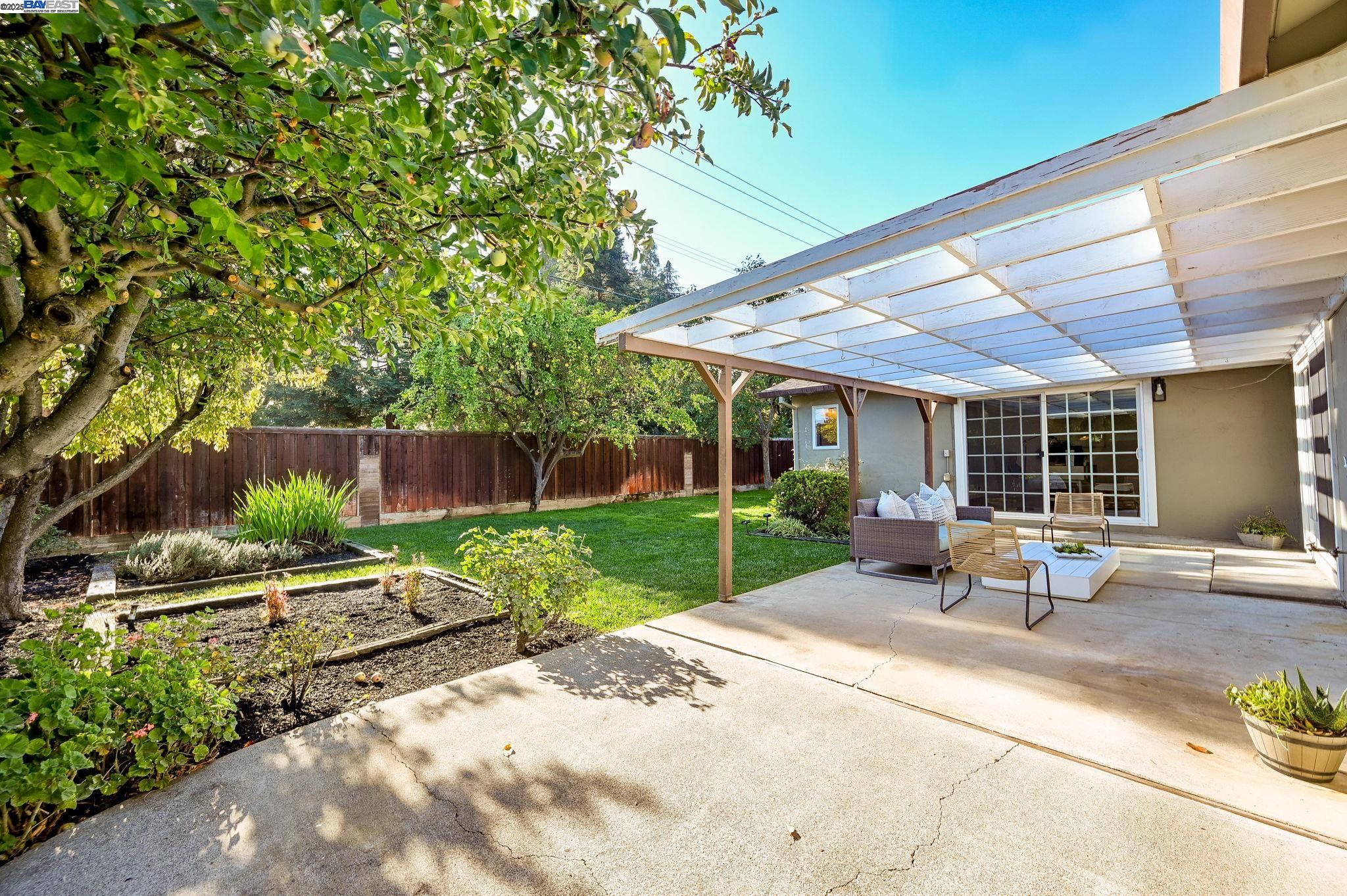 Detail Gallery Image 25 of 34 For 1732 Elmhurst Lane, Concord,  CA 94521 - 4 Beds | 2 Baths