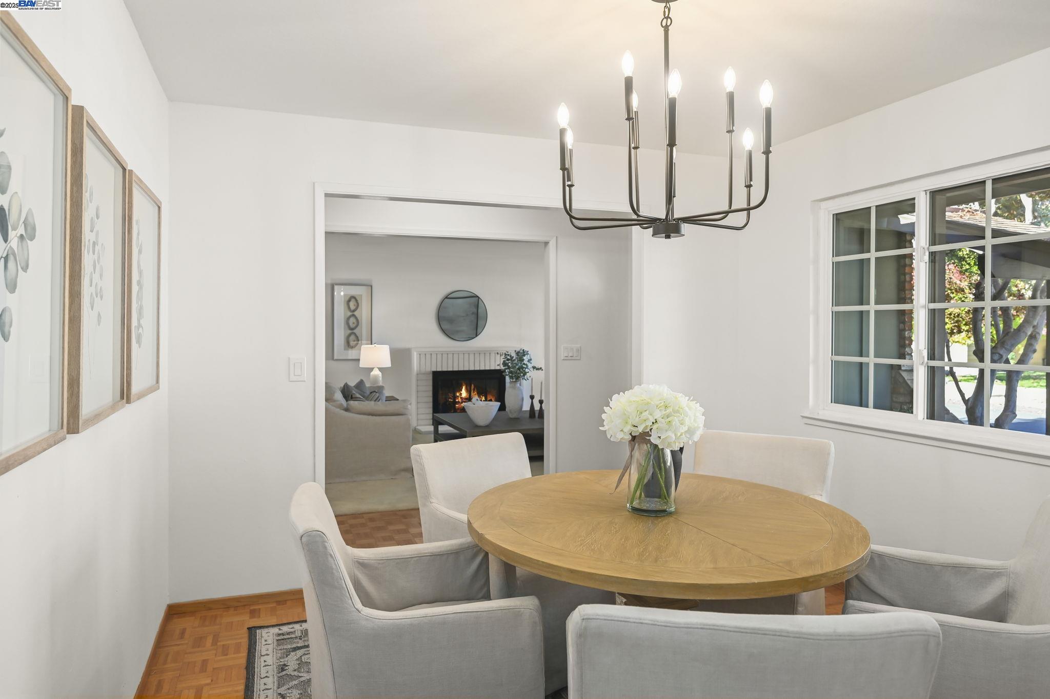 Detail Gallery Image 9 of 34 For 1732 Elmhurst Lane, Concord,  CA 94521 - 4 Beds | 2 Baths