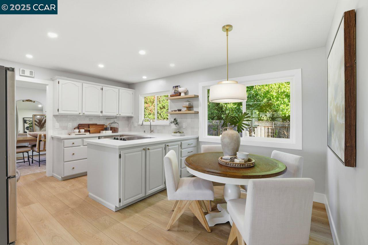 Detail Gallery Image 4 of 19 For 120 Paraiso Dr, Danville,  CA 94526 - 4 Beds | 2/1 Baths