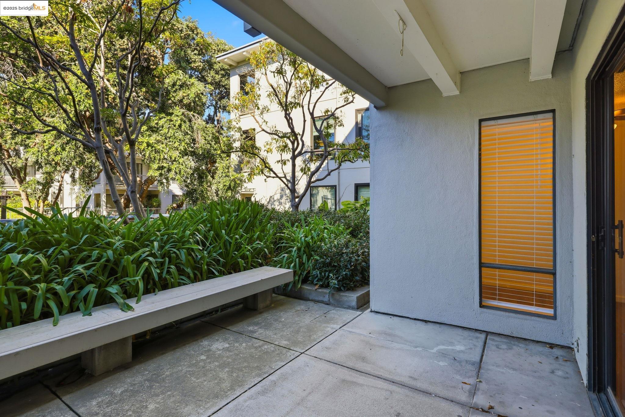 Detail Gallery Image 19 of 28 For 4 Admiral Drive #226,  Emeryville,  CA 94608 - 1 Beds | 1 Baths