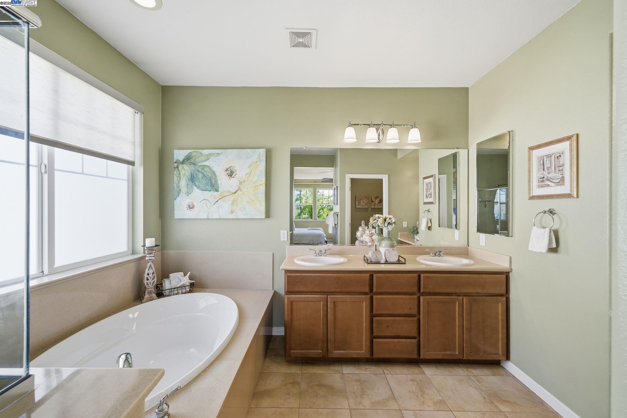 Detail Gallery Image 33 of 52 For 3638 Sandalford Way, San Ramon,  CA 94582 - 4 Beds | 3 Baths