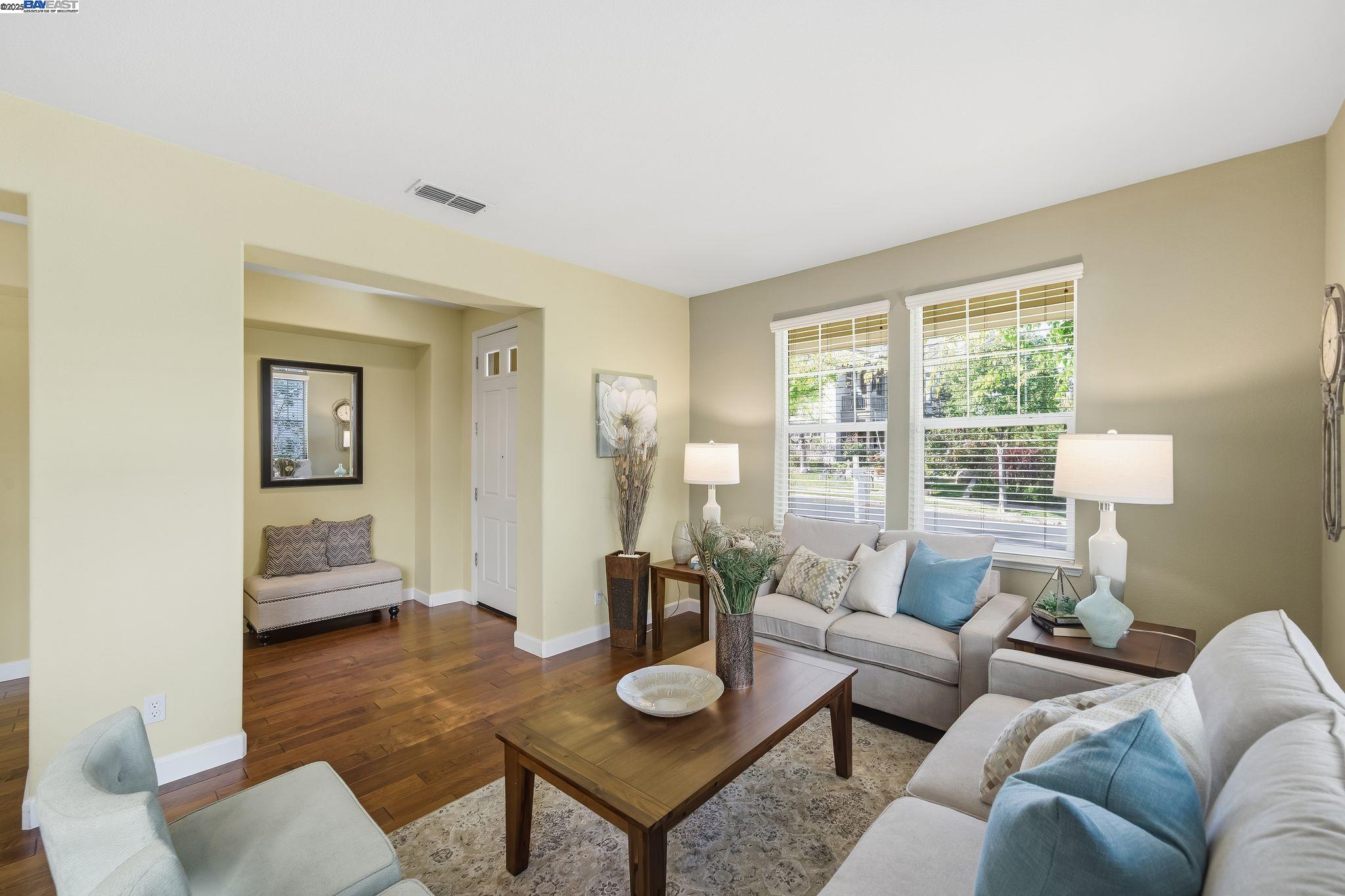 Detail Gallery Image 7 of 52 For 3638 Sandalford Way, San Ramon,  CA 94582 - 4 Beds | 3 Baths