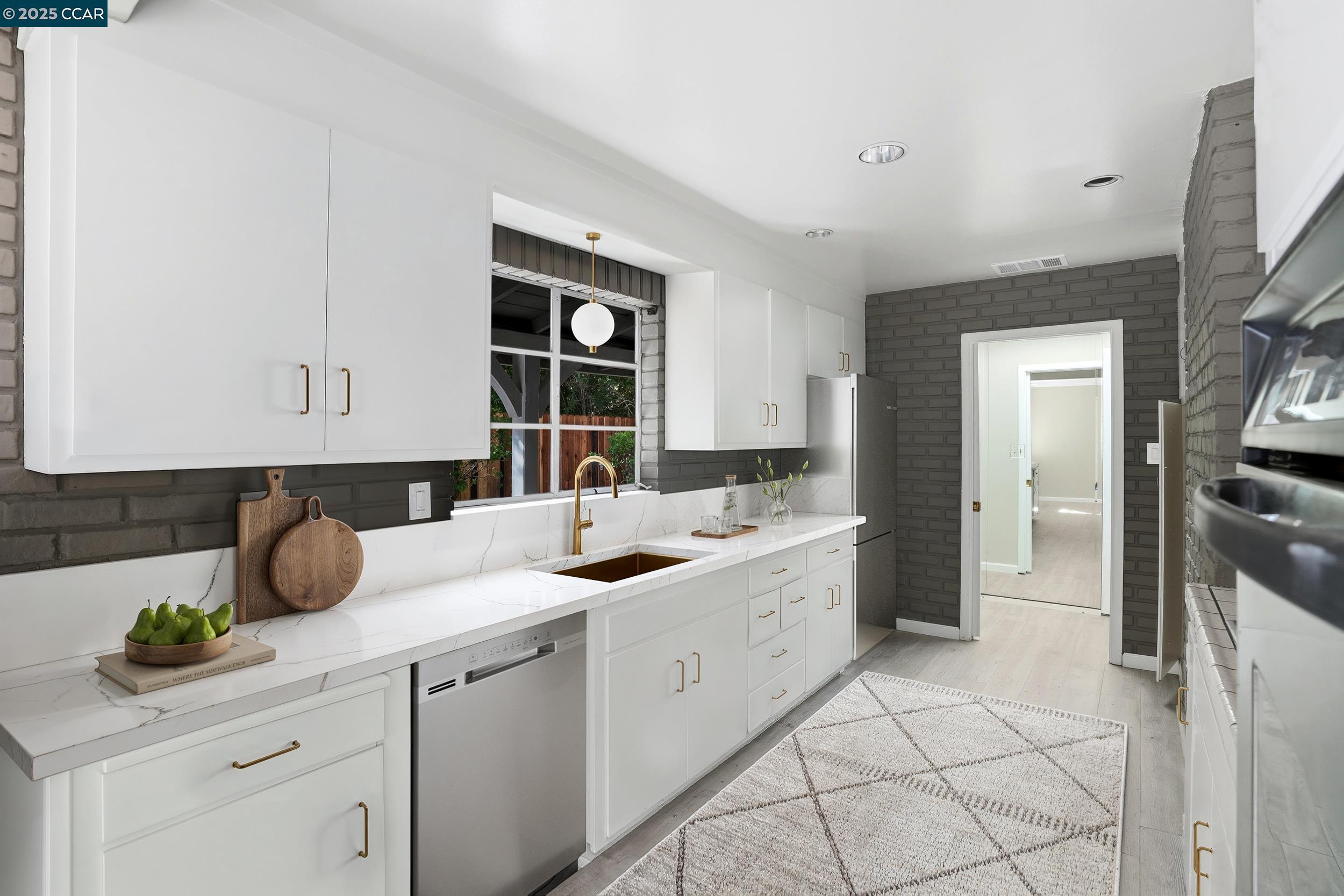 Detail Gallery Image 4 of 59 For 1016 Stone Valley Rd, Alamo,  CA 94507 - 3 Beds | 2 Baths