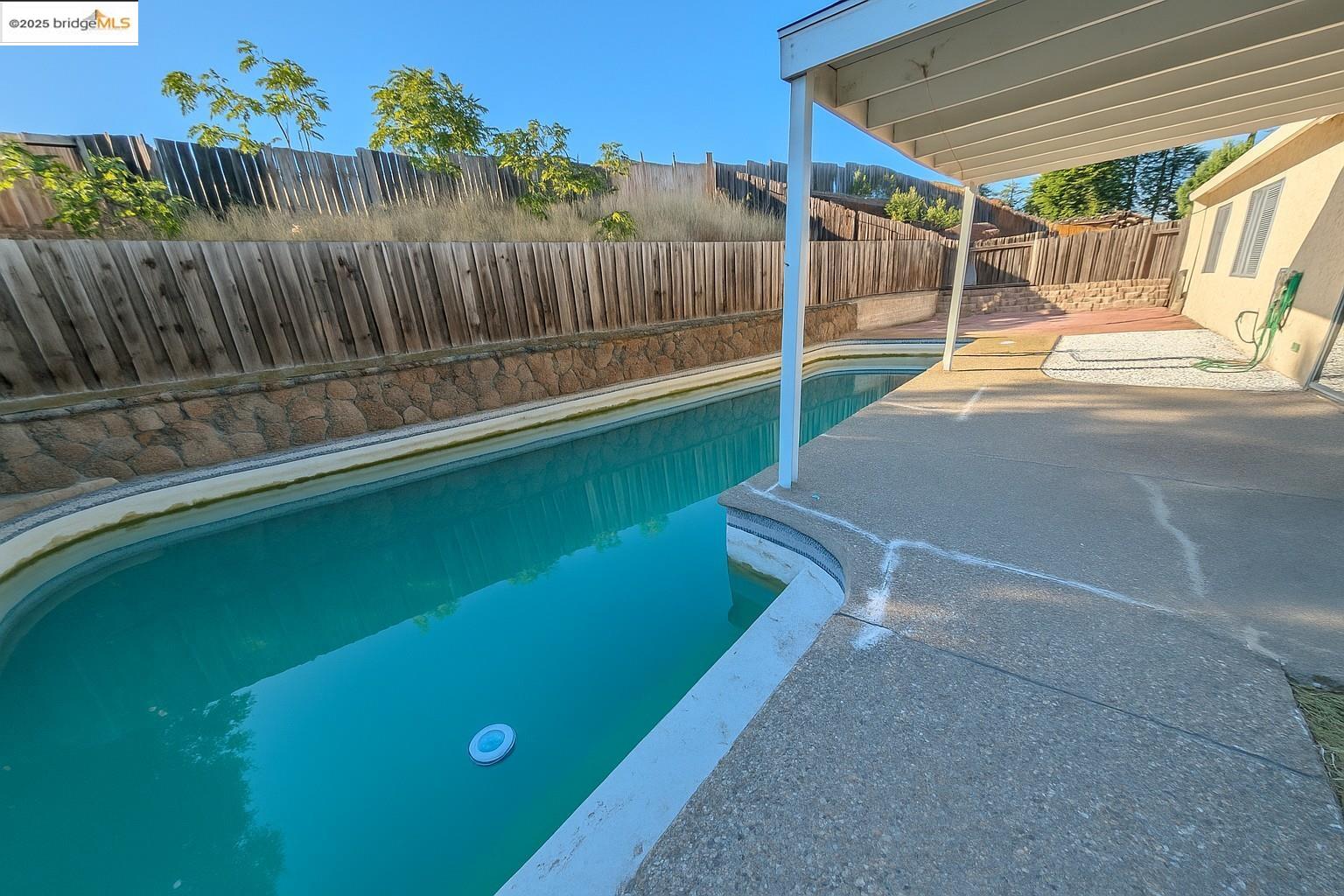 Detail Gallery Image 10 of 15 For 2835 Bluebell Cir, Antioch,  CA 94531 - 4 Beds | 2 Baths