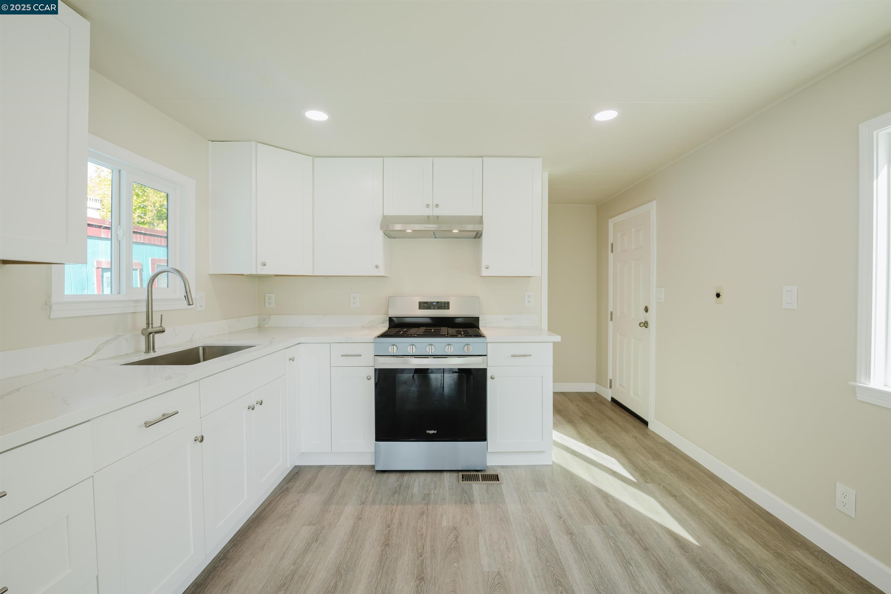 Detail Gallery Image 9 of 41 For 2990 San Pablo Dam Road #2,  San Pablo,  CA 94806 - 1 Beds | 1 Baths