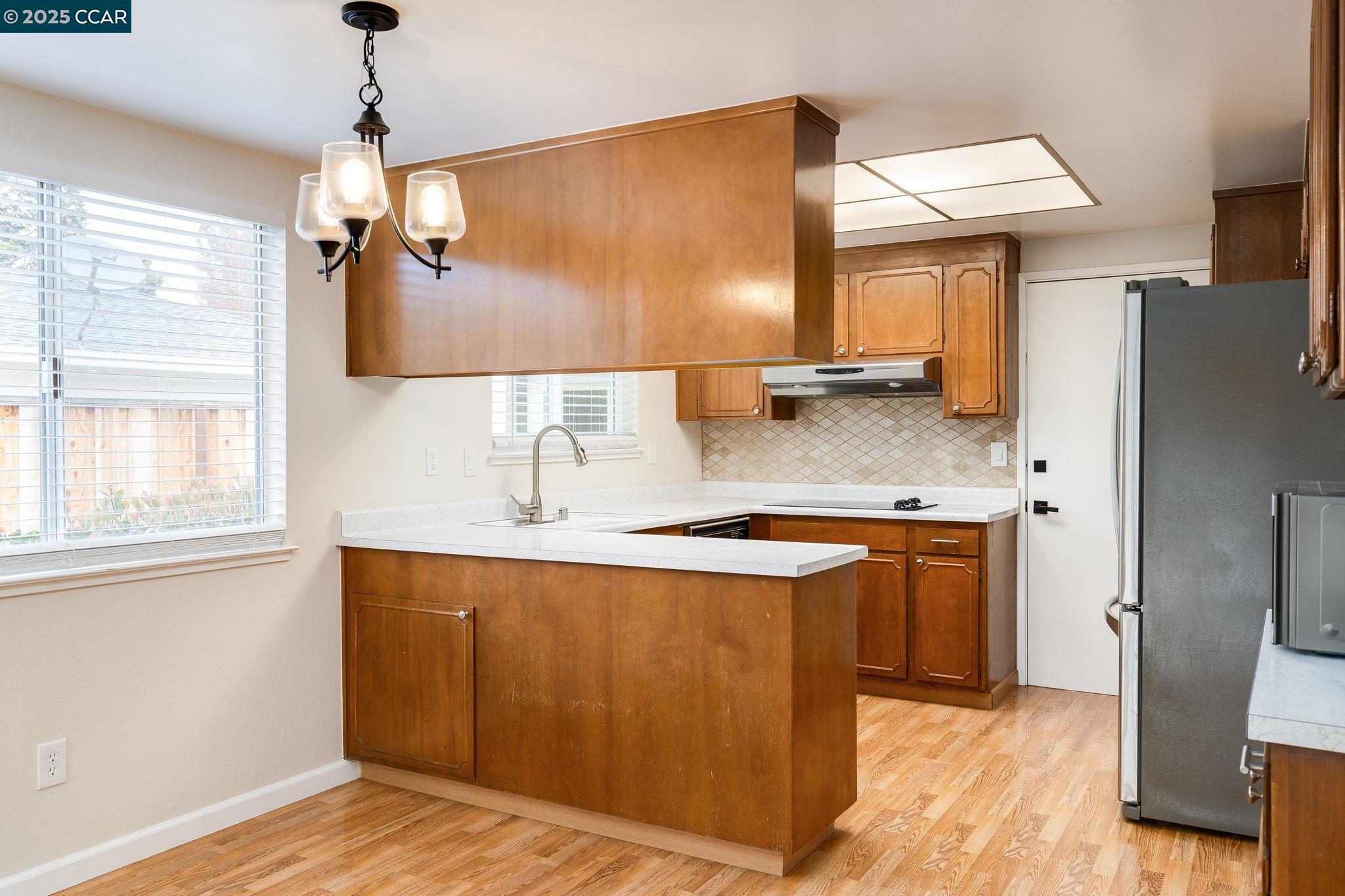 Detail Gallery Image 17 of 35 For 4770 Olive Drive, Concord,  CA 94521 - 3 Beds | 2 Baths