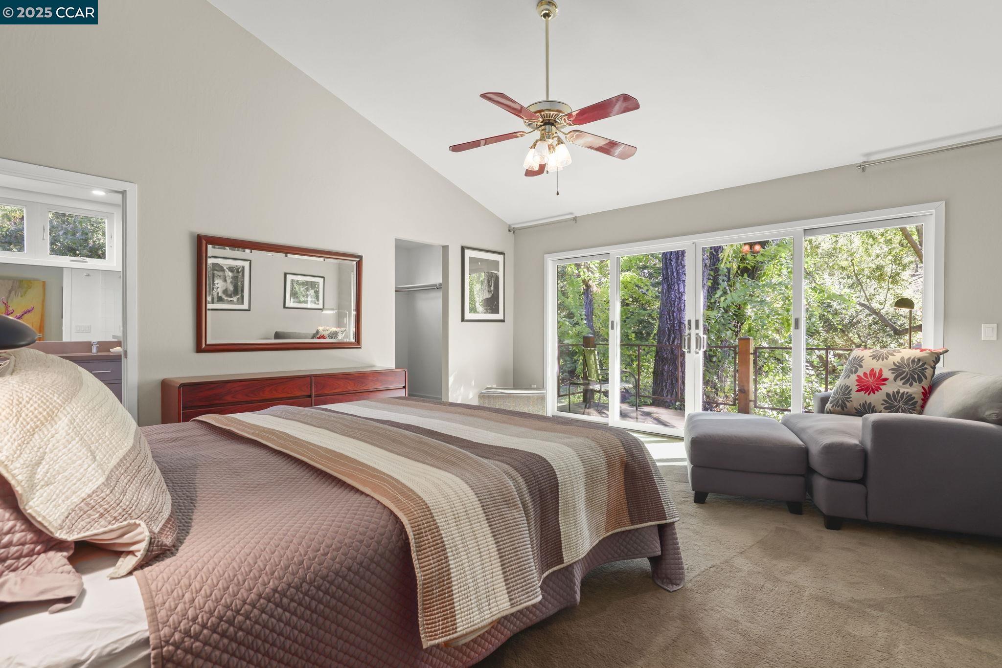 Detail Gallery Image 19 of 56 For 955 Hawthorne Dr, Walnut Creek,  CA 94596 - 4 Beds | 2 Baths