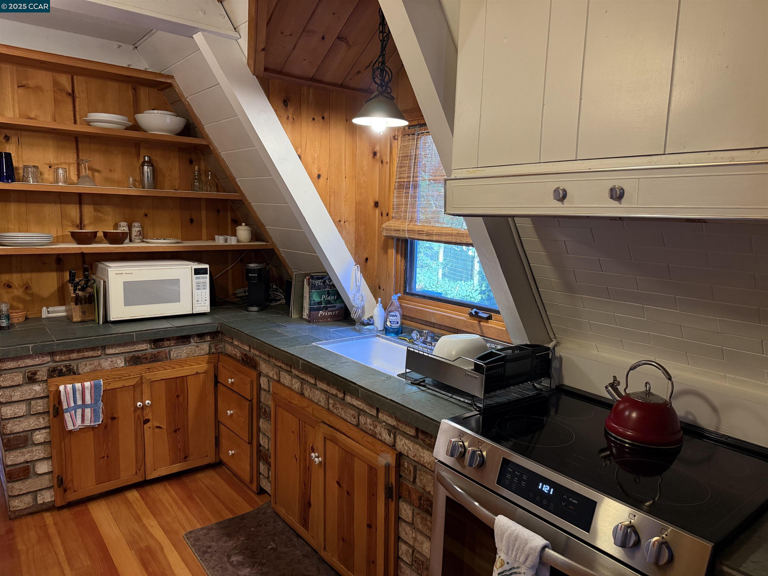 Detail Gallery Image 10 of 38 For 1445 Austin Creek Rd, Cazadero,  CA 95421 - 1 Beds | 1 Baths