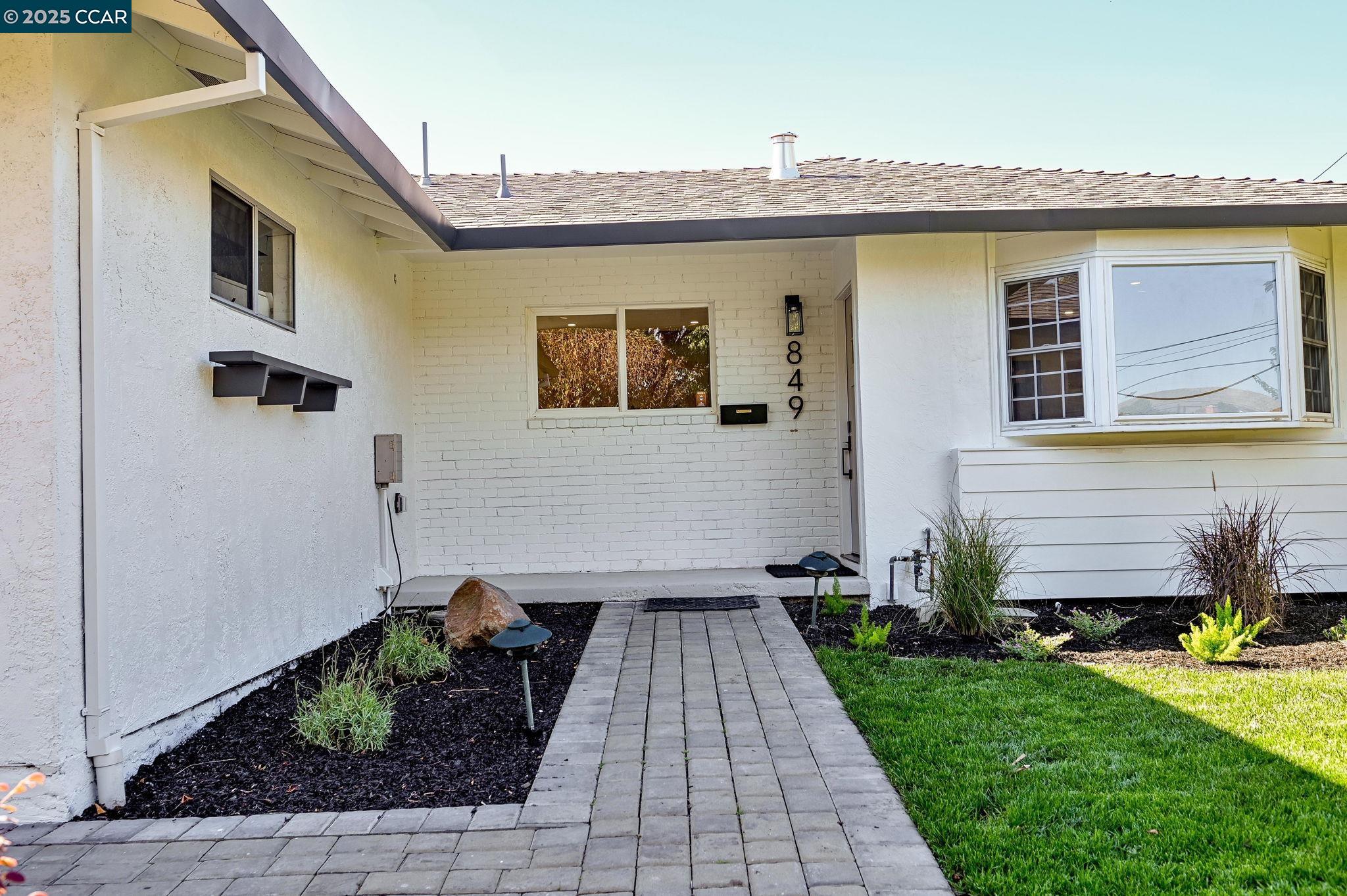 Detail Gallery Image 3 of 34 For 849 San Simeon Dr., Concord,  CA 94518 - 3 Beds | 2 Baths