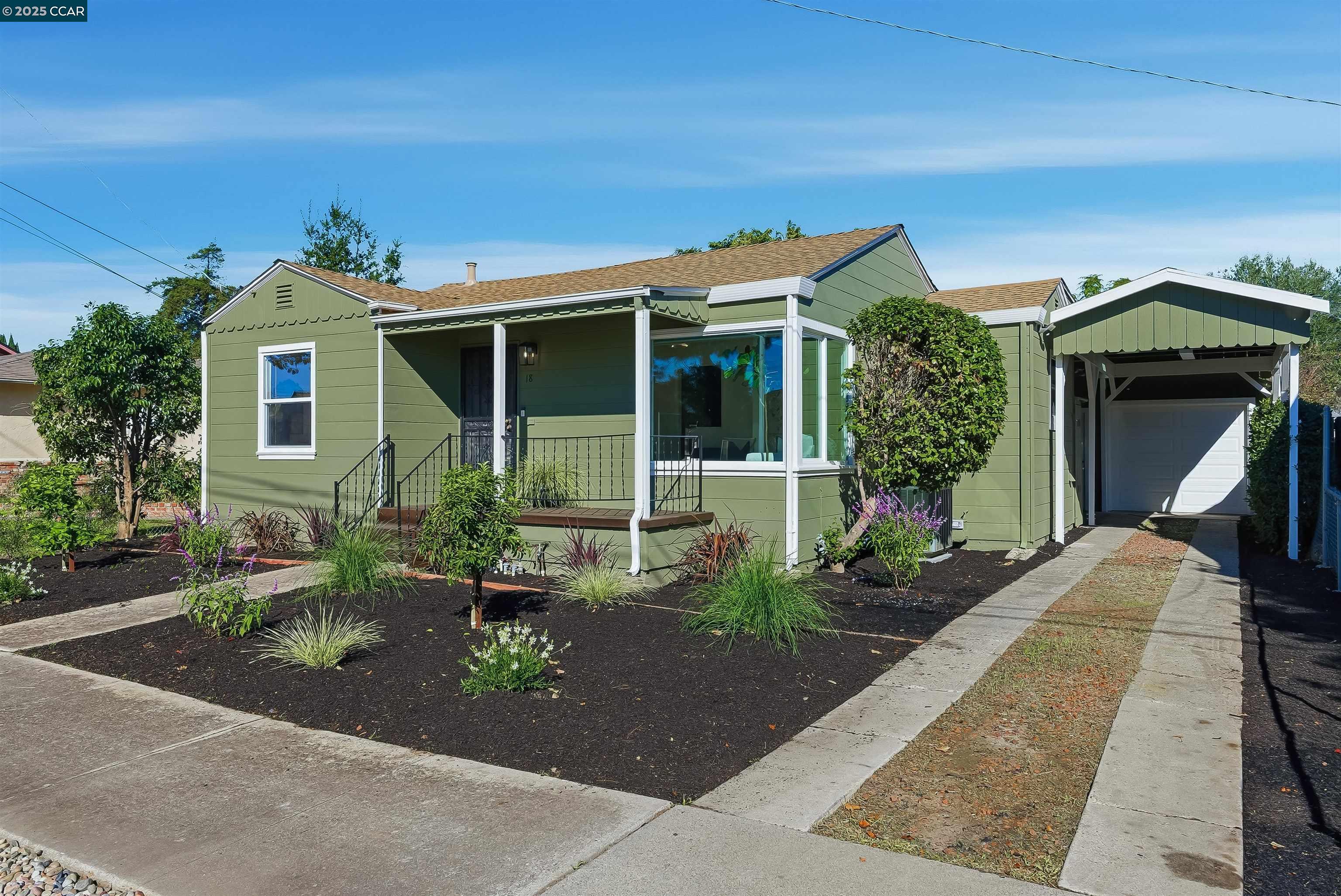 Front Image Thumbnail for CC41116282