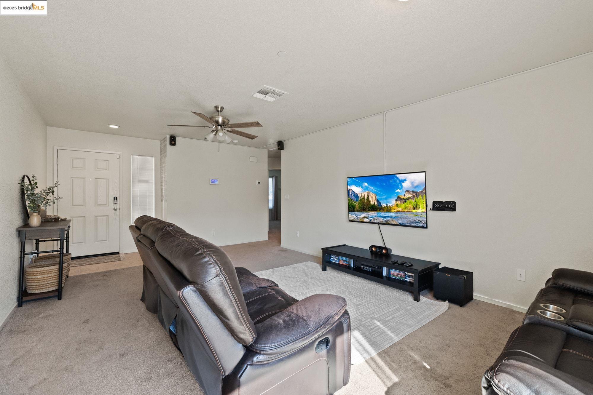 Detail Gallery Image 15 of 25 For 386 Paige Ln, Merced,  CA 95341 - 3 Beds | 2 Baths