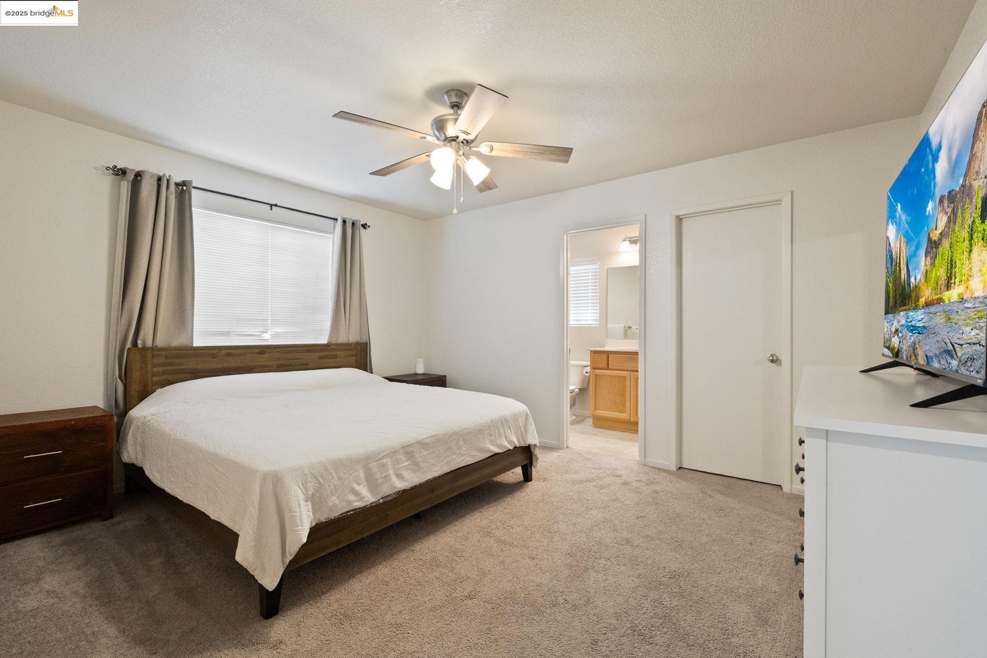 Detail Gallery Image 18 of 25 For 386 Paige Ln, Merced,  CA 95341 - 3 Beds | 2 Baths