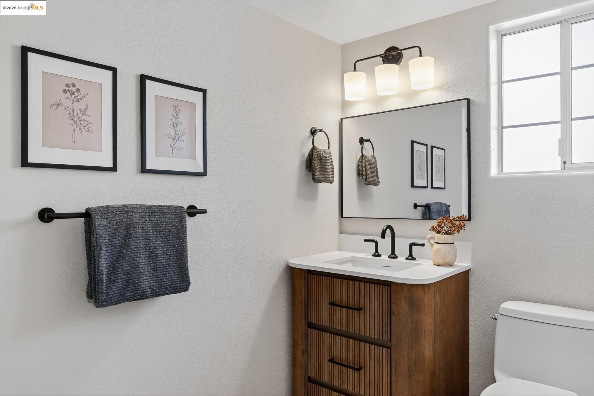 Detail Gallery Image 52 of 57 For 4230 Terrabella Way, Oakland,  CA 94619 - 4 Beds | 3 Baths