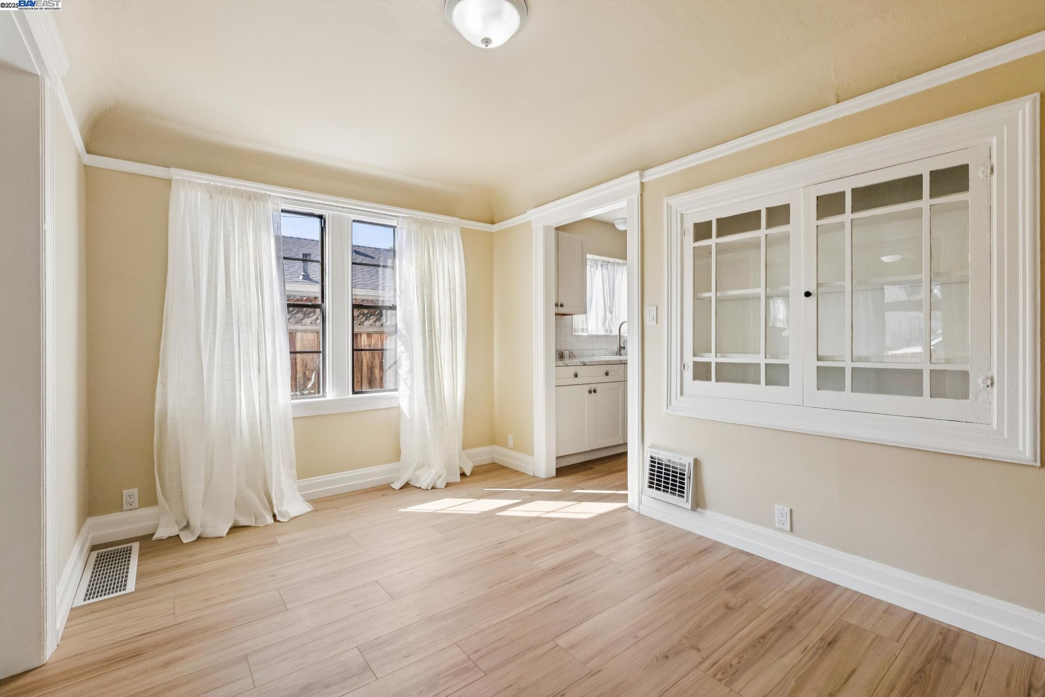 Detail Gallery Image 14 of 58 For 1351 Peach Ct, San Jose,  CA 95116 - – Beds | – Baths